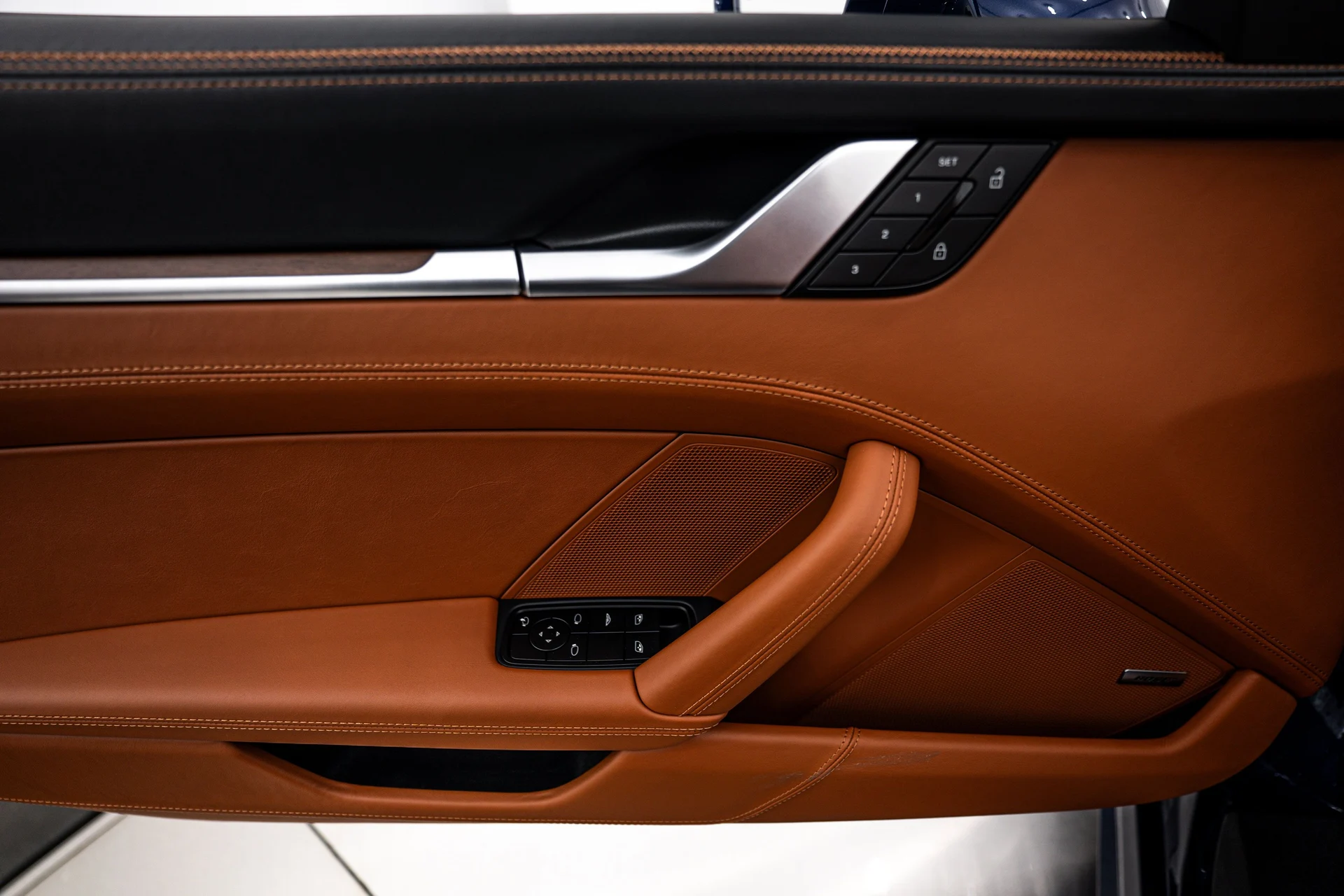 mph020_319635511_09f7a775953632244baa5d2d88a54a89_a9eba88696