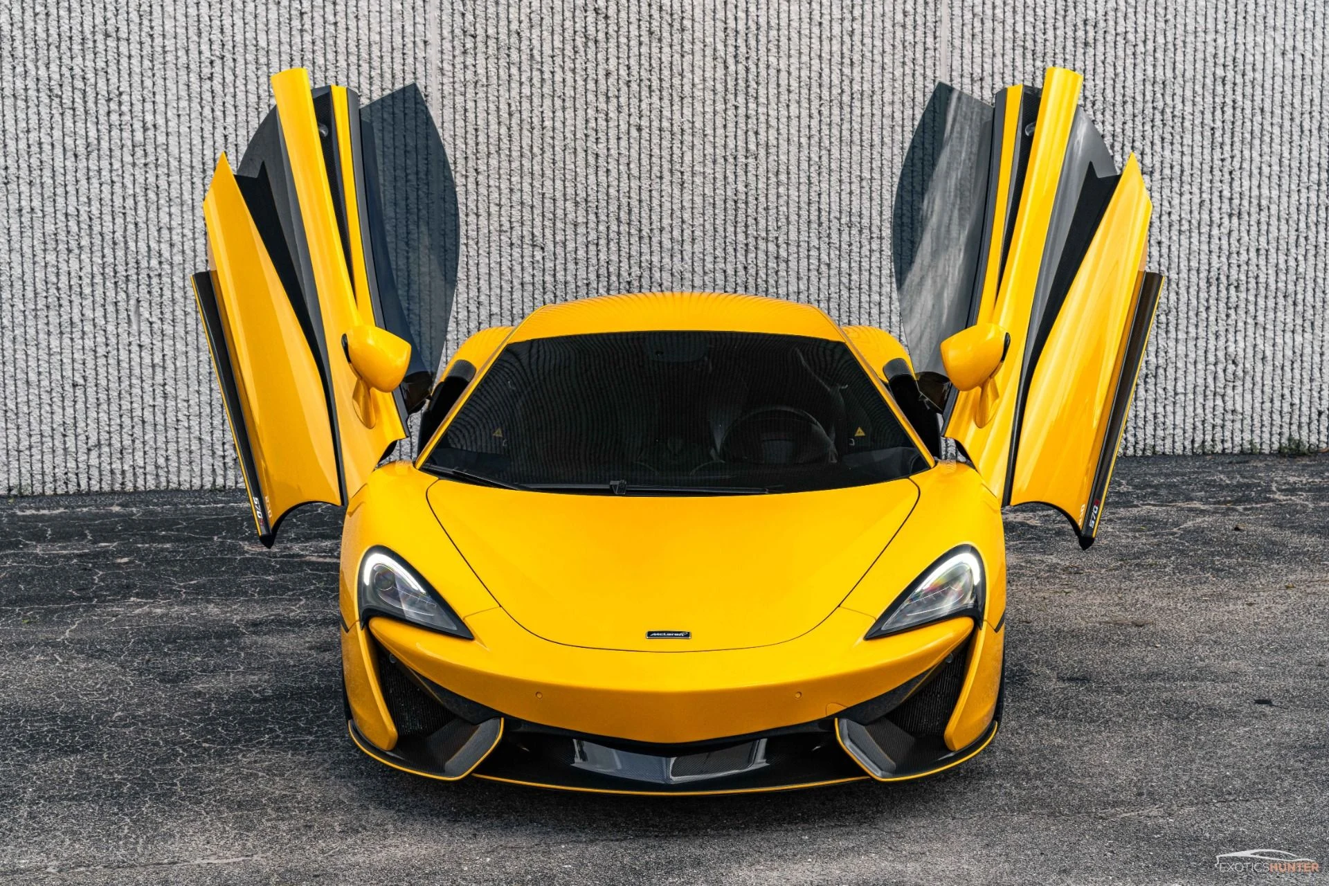 mph020_3198512108_Used_2016_Mc_Laren_570_S_w_EVERY_Carbon_Exterior_Pack_Lux_Pack_Front_Lift_1754945163_a5c8549ef0