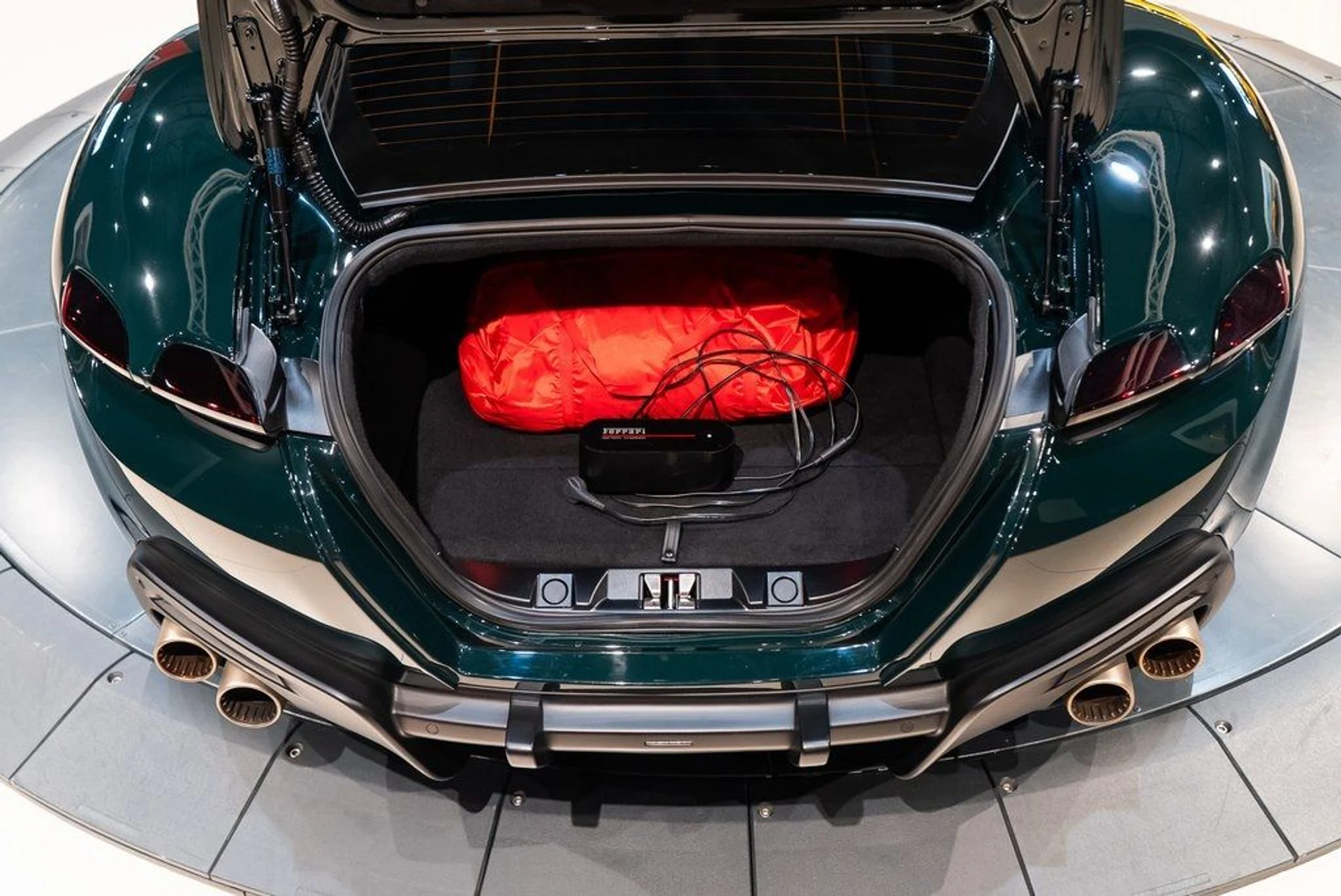 mph020_320517159_24f2e3d084d24283516f518e918718a0_87388b7169