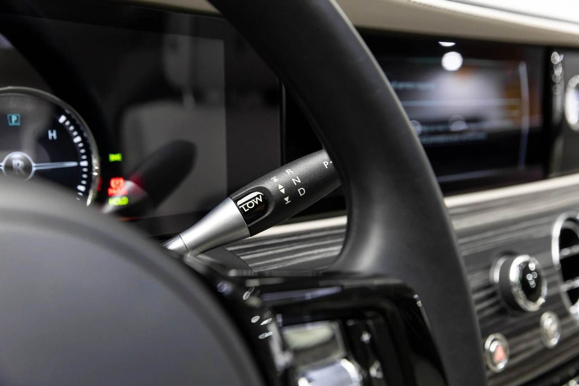 mph020_3206875594_21_18522f133e