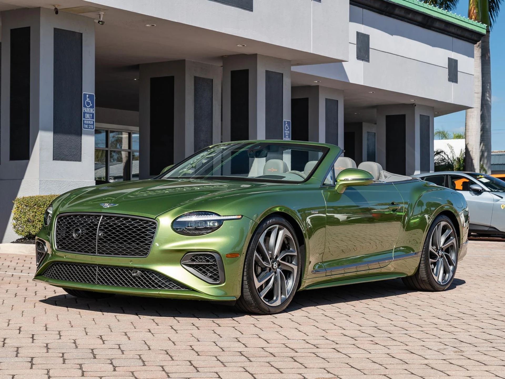 mph020_3214940139_Used_2025_Bentley_Continental_GT_Speed_1770806125_ba3c475973