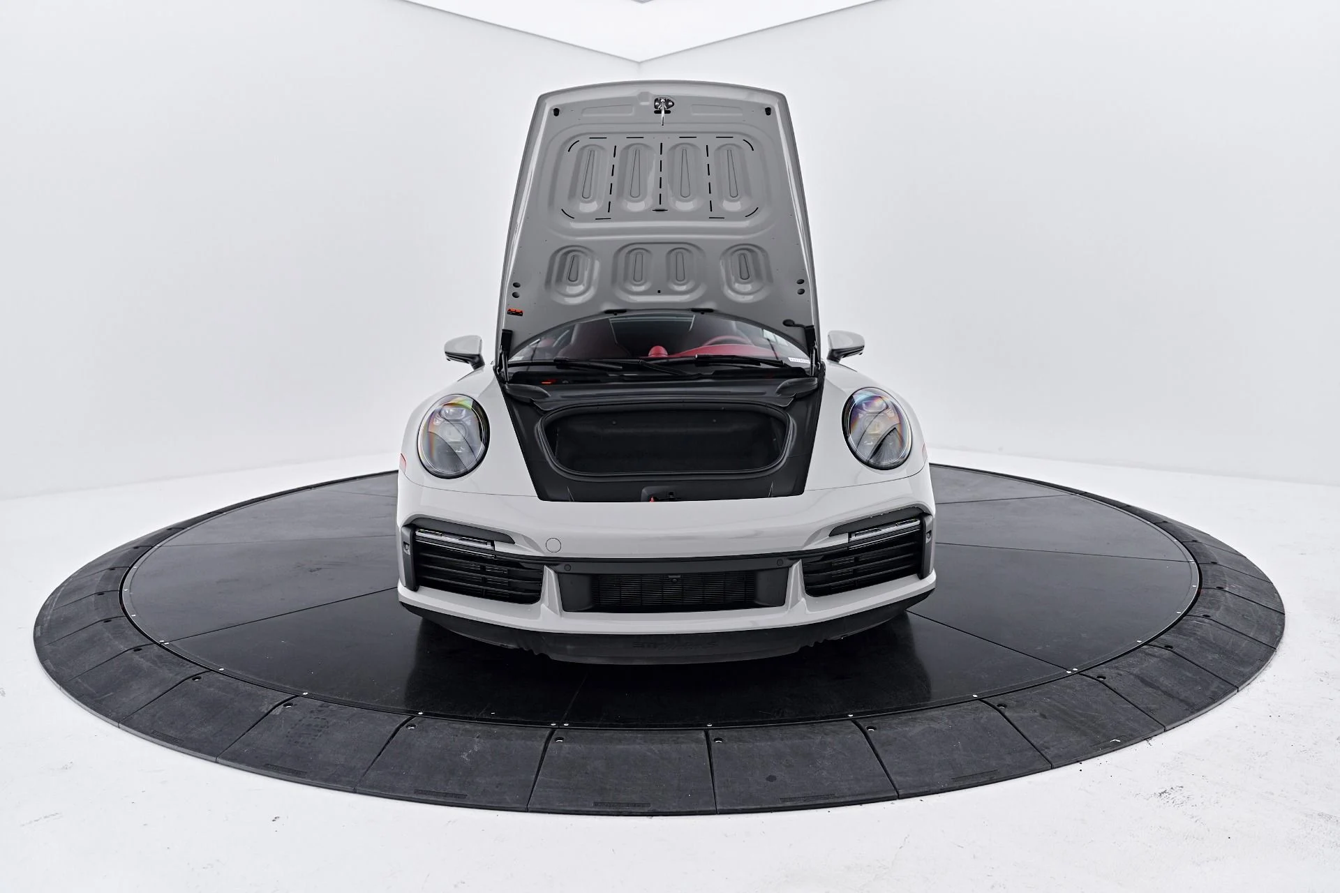 mph020_3215203561_Used_2024_Porsche_911_Turbo_S_1790987916_6bc72fd9ba