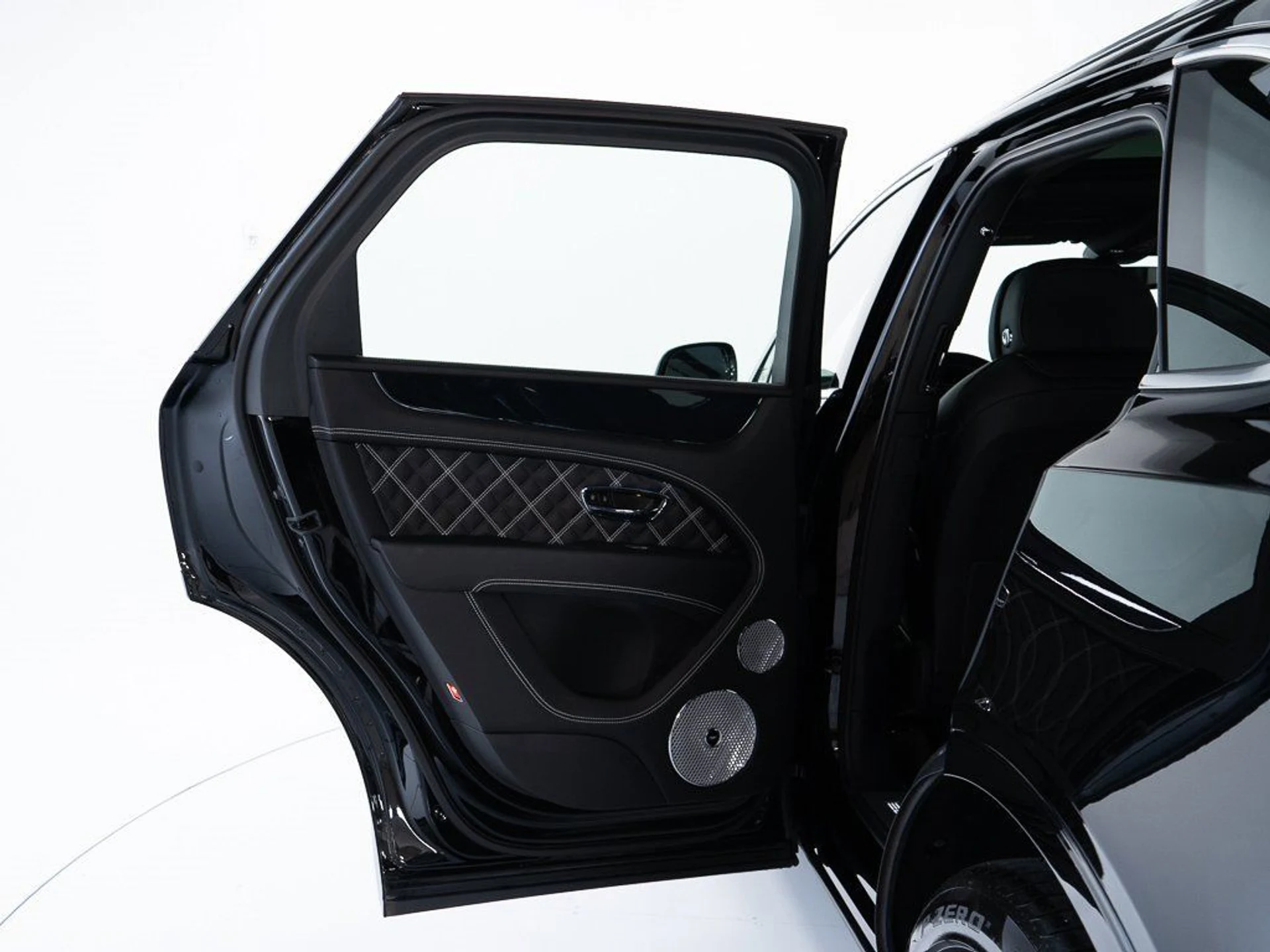 mph020_321826818_ee8062e316c942bab4a6efa73a290835_668919fd16