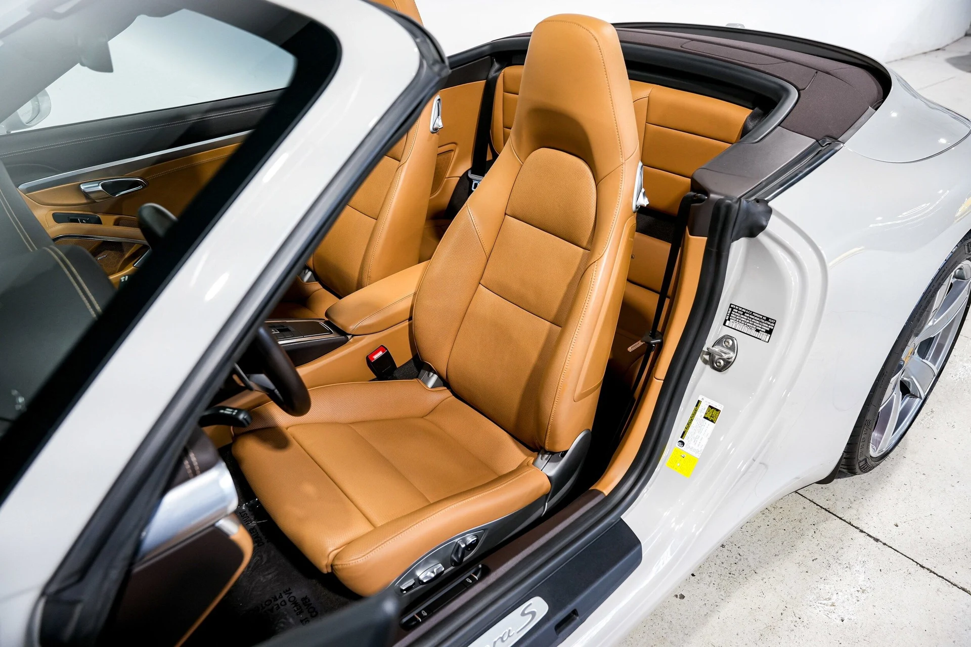 mph020_3220539017_b2fba65edb76cf71e43e36d863941f24x_938577a4d9