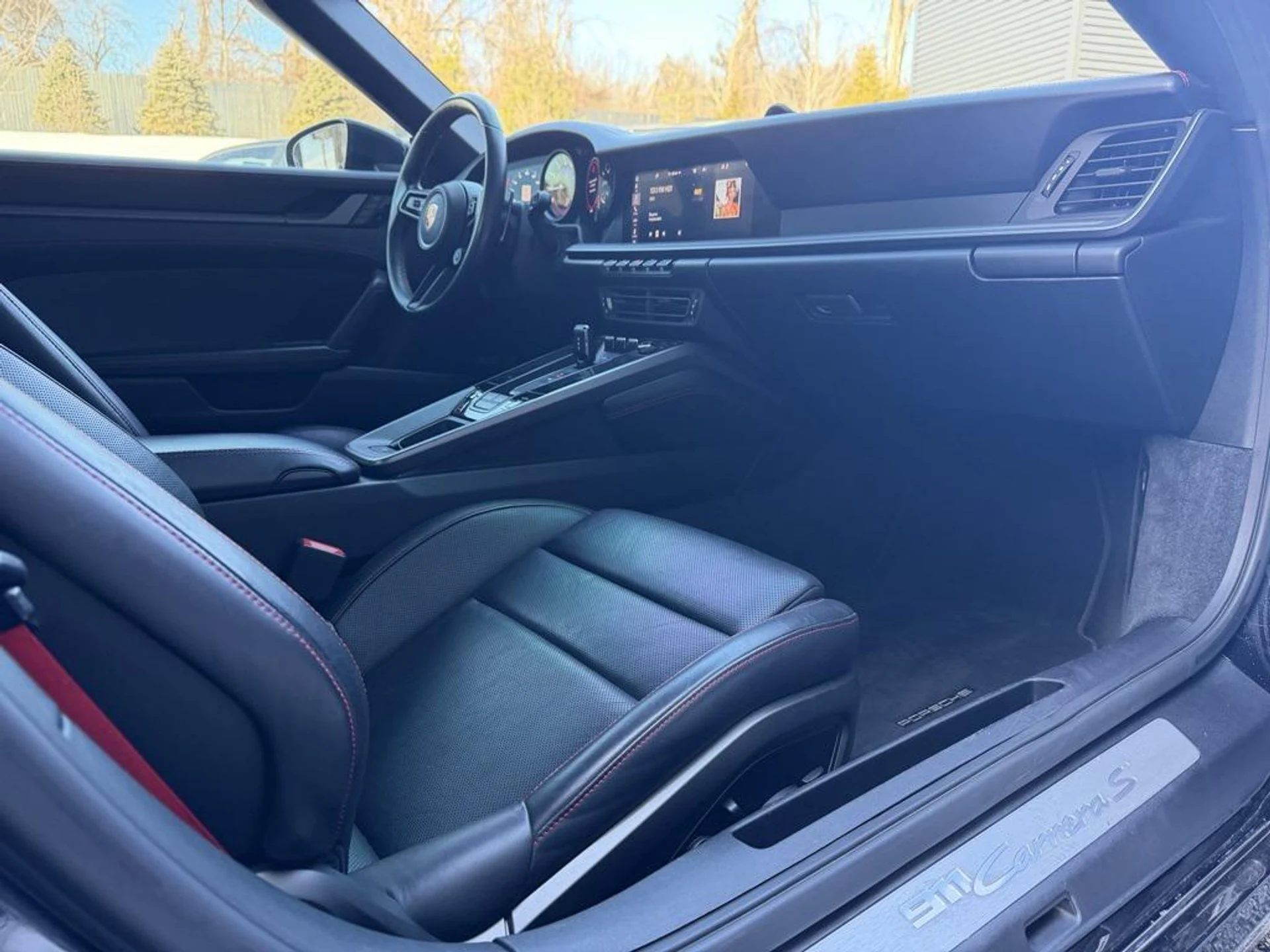 mph020_3223040004_1_XB_Ew_Rb_EON_8_70_Dq_SV_Rv_U_Goz_Wc_ce118be003