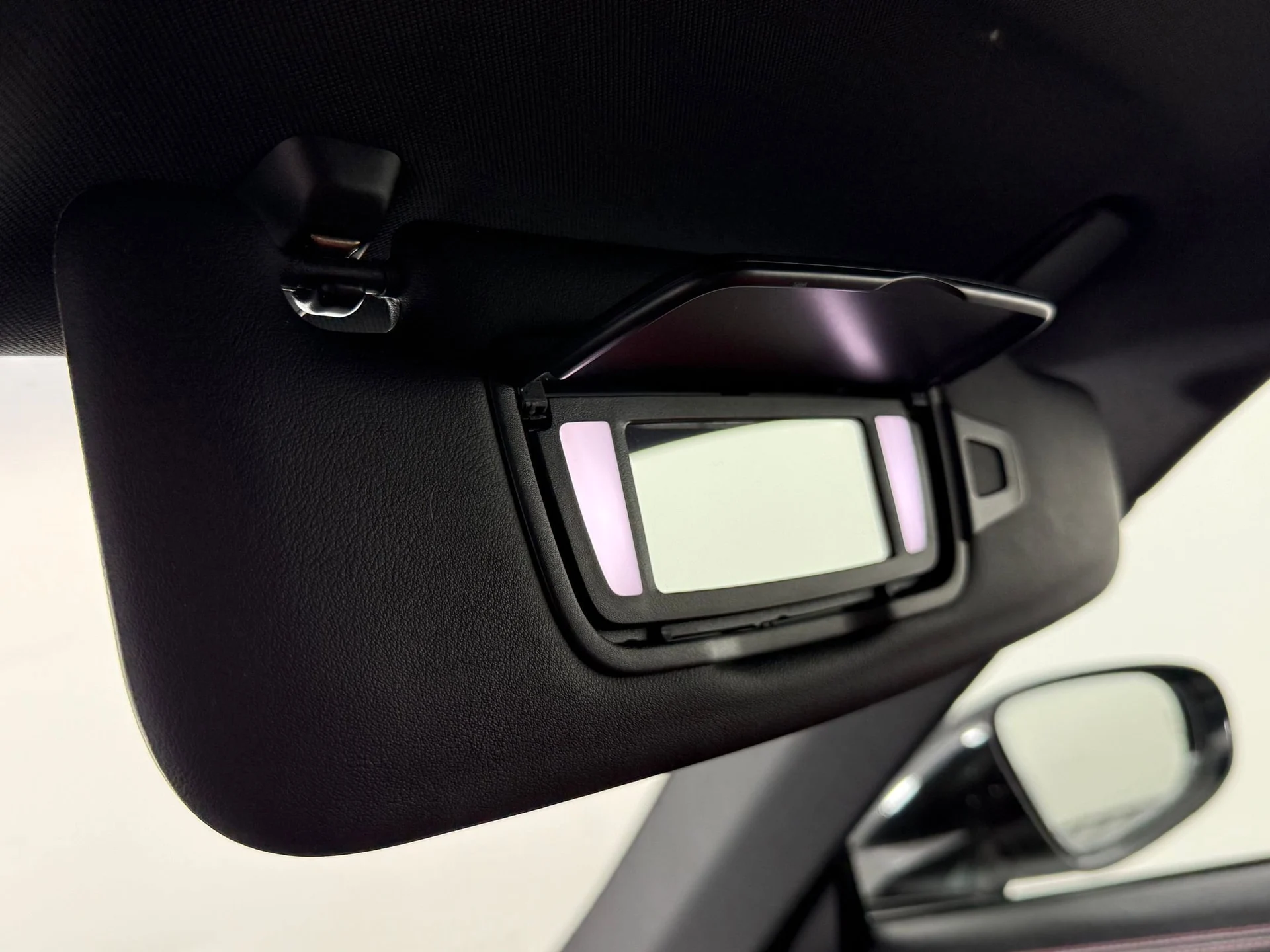 mph020_3223522601_26d198cd9e8b28db9ac6b523934fd172x_97c0df4c1c