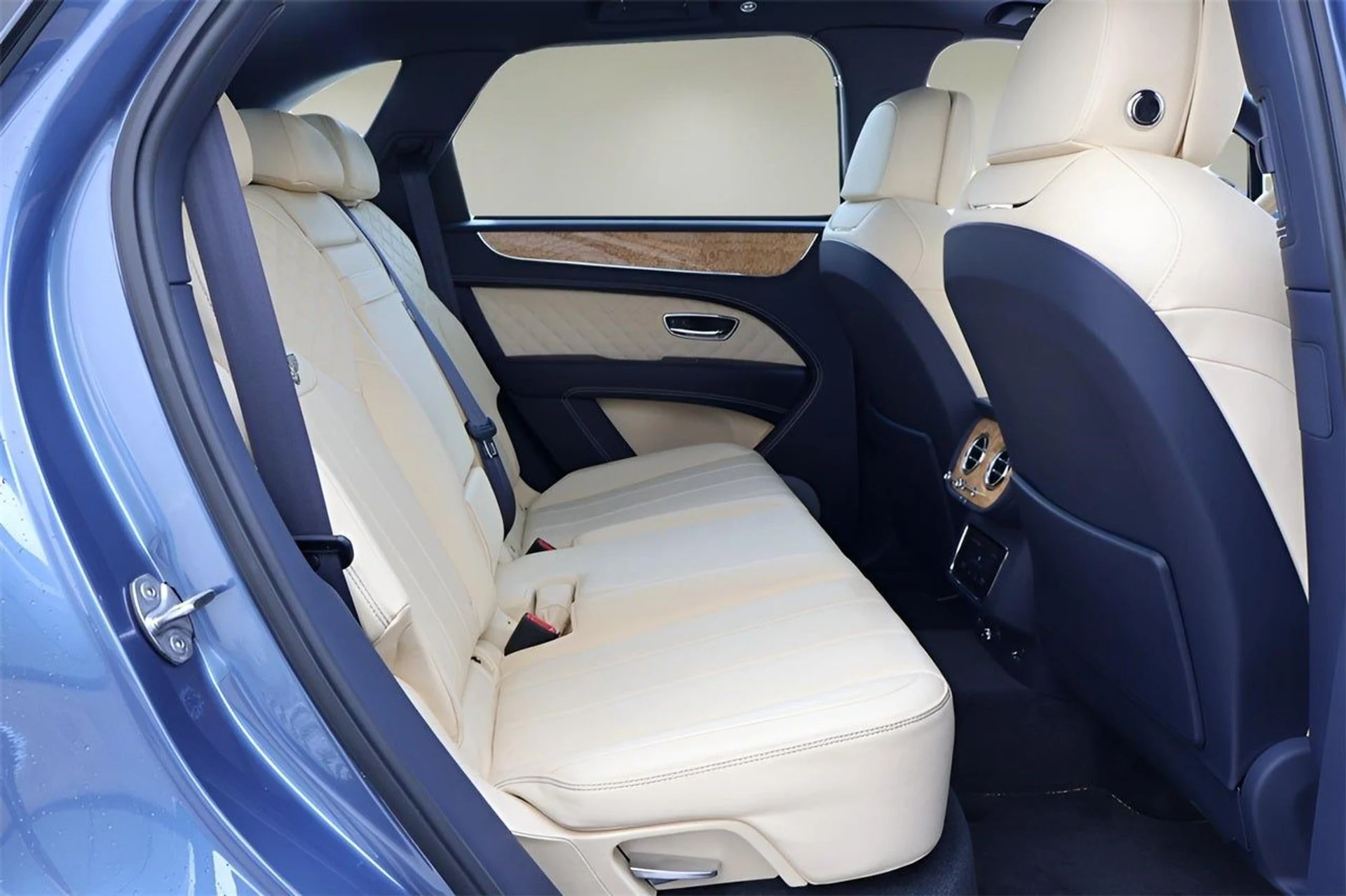 mph020_3226857615_21_261afc5b46