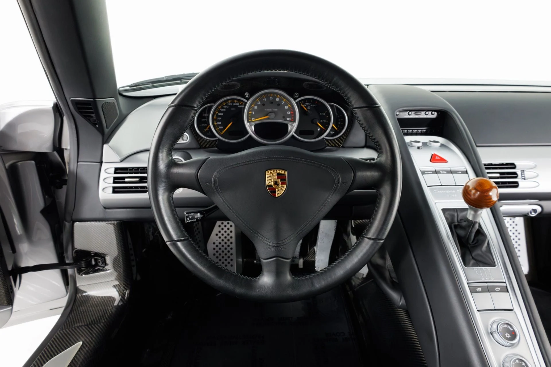 mph020_3229049452_Used_2004_Porsche_Carrera_GT_1780433566_f2ed647033