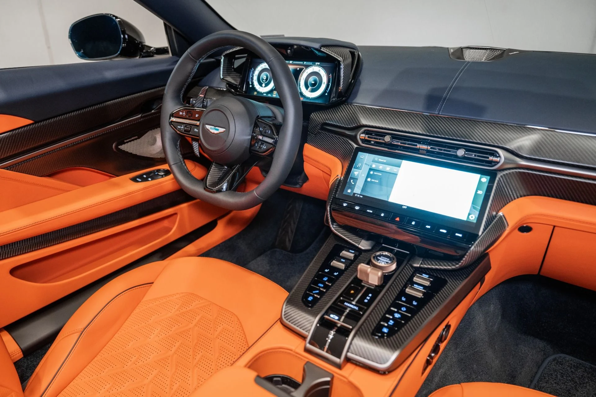 mph020_323112506_New_2026_Aston_Martin_Vanquish_Volante_Thrillseeker_Edition_1_of_3_1768066424_035da4e509