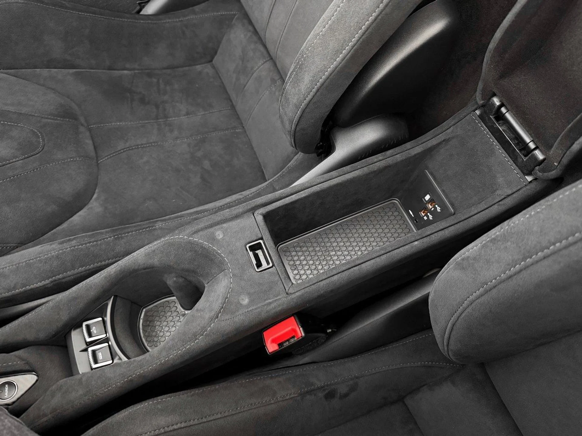 mph020_3231725161_0f1662b2d9b991460bb768c0d77cc185x_67b0595bef