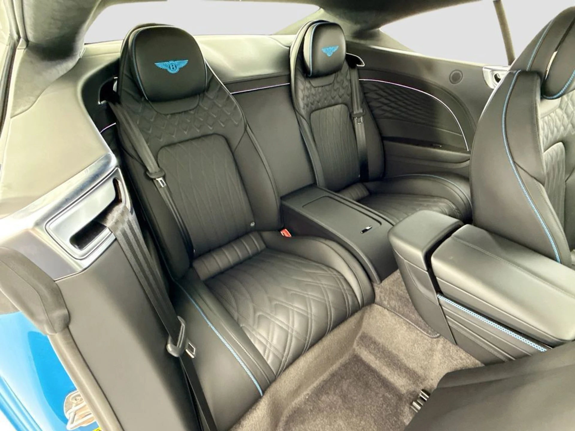 mph020_3238246995_new_2026_bentley_continental_gt_azure_8119_22999711_21_1024_1ed6490821