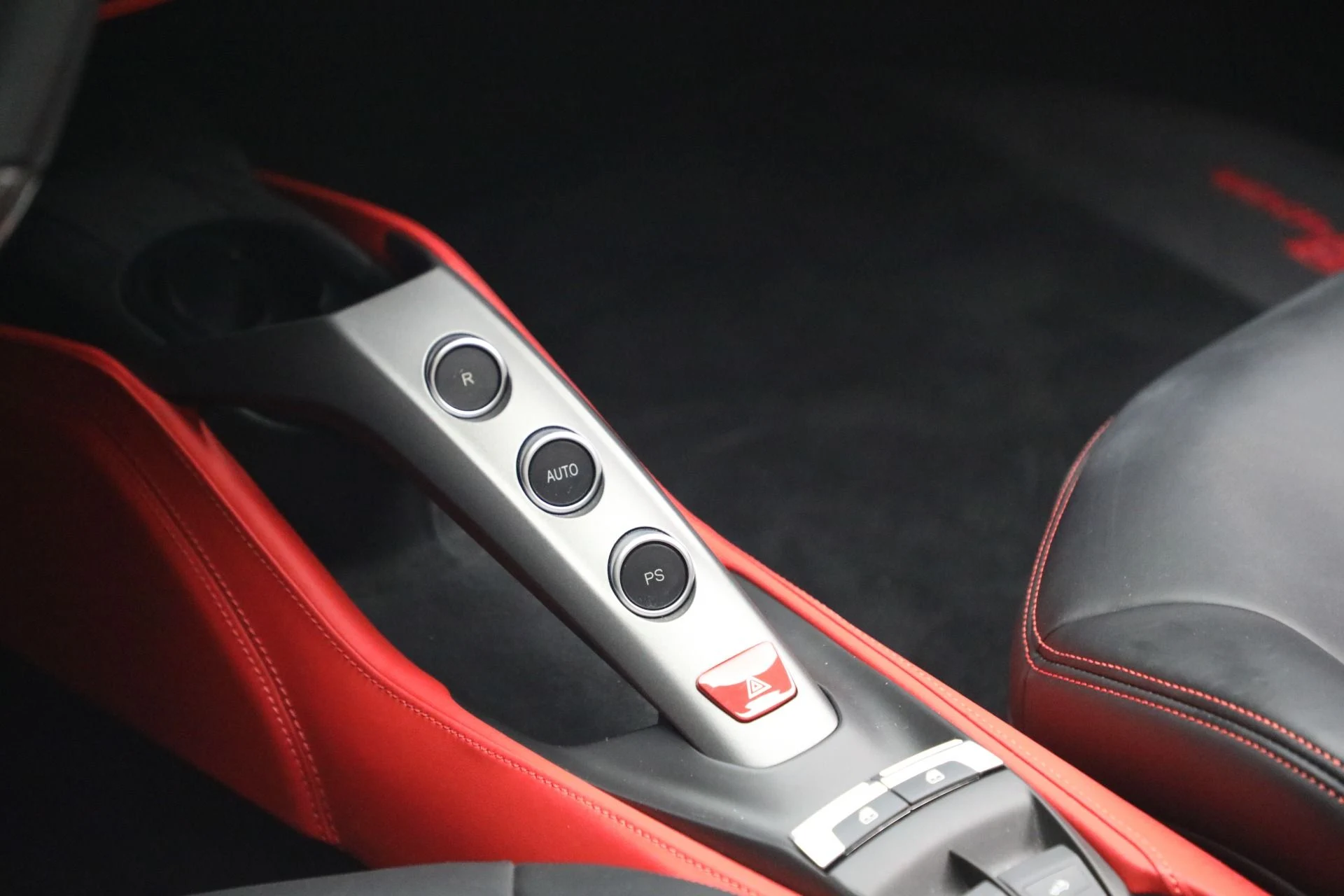 mph020_3247382703_Used_2018_Ferrari_488_Spider_1774552215_ea30d2d3a5