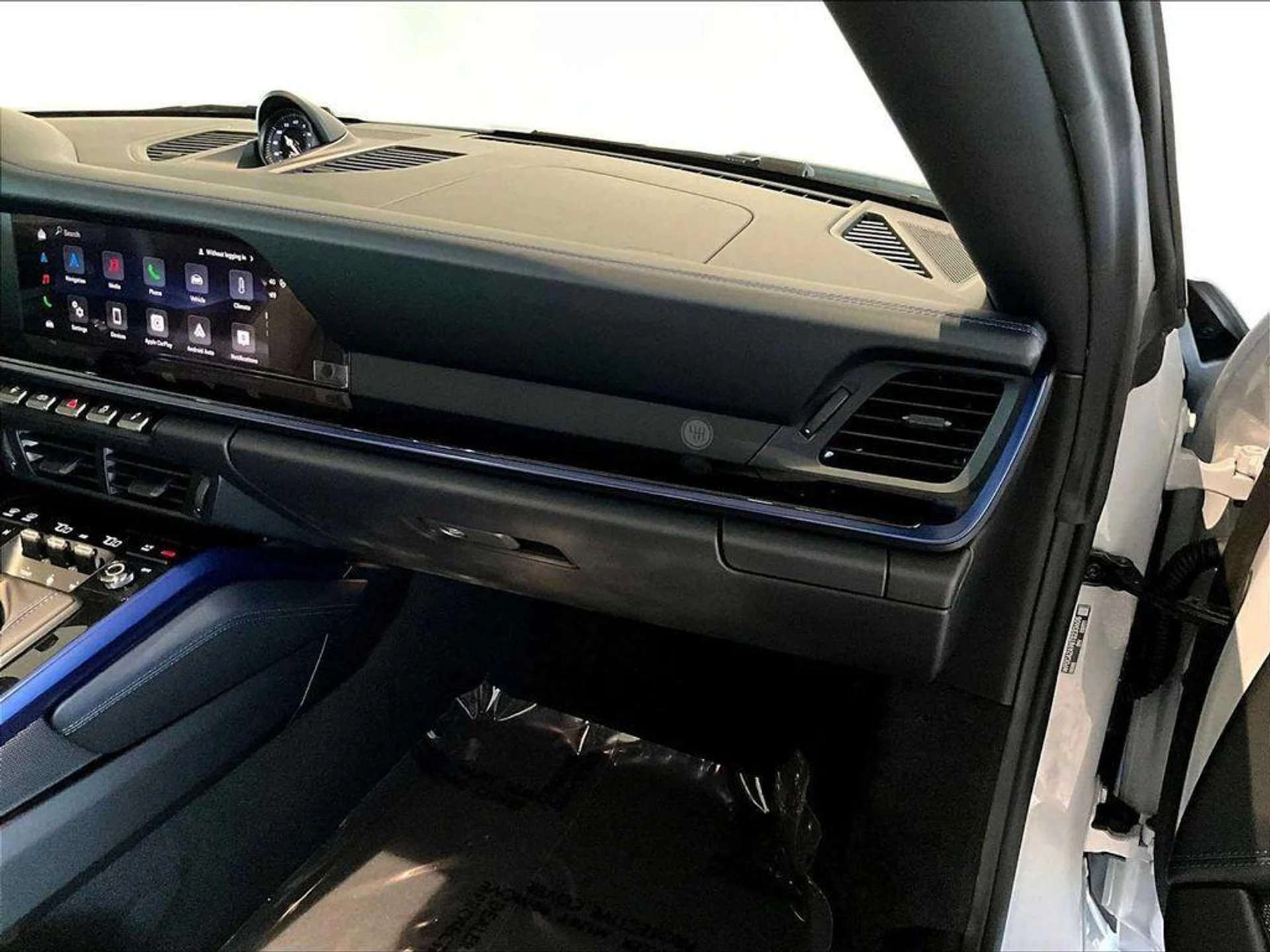 mph020_326075597_Y6i_Z_Uq_G_b5_UT_Njy_K_Plo_QSX_Qzv_U8_18e483c985