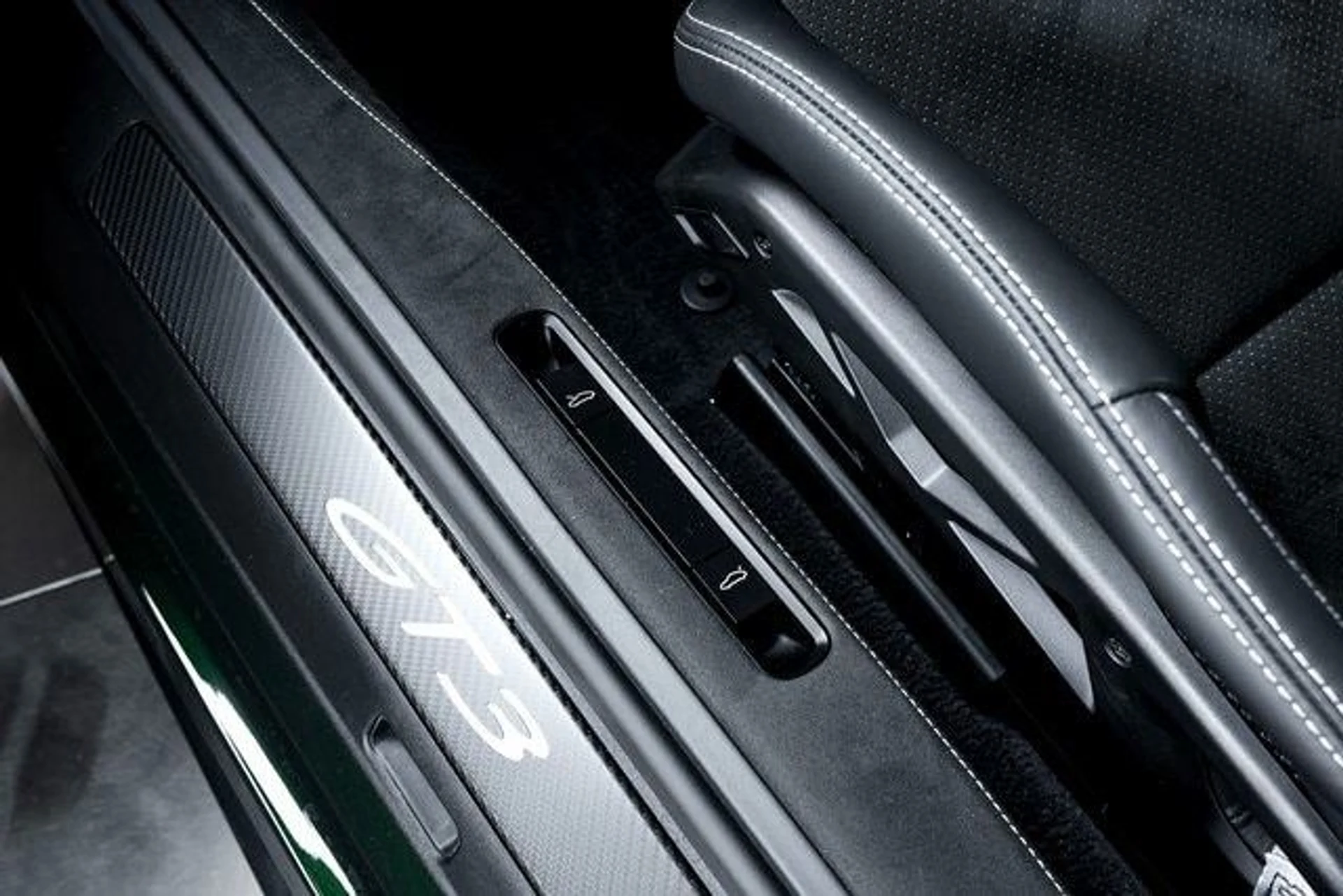 mph020_3263426605_660533c4d263ee66f69d5a7bc4015d57x_672f665c23