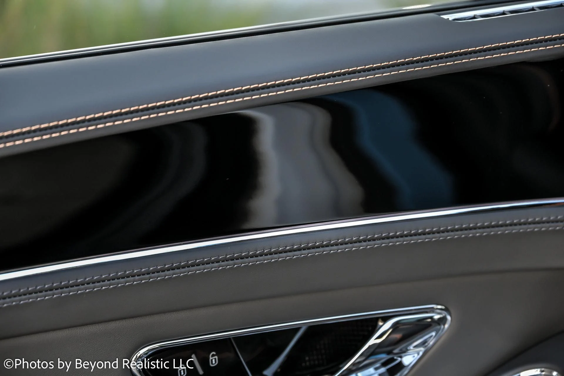 mph020_326892560_Used_2025_Bentley_Continental_V8_1767433397_5104b9f7f7