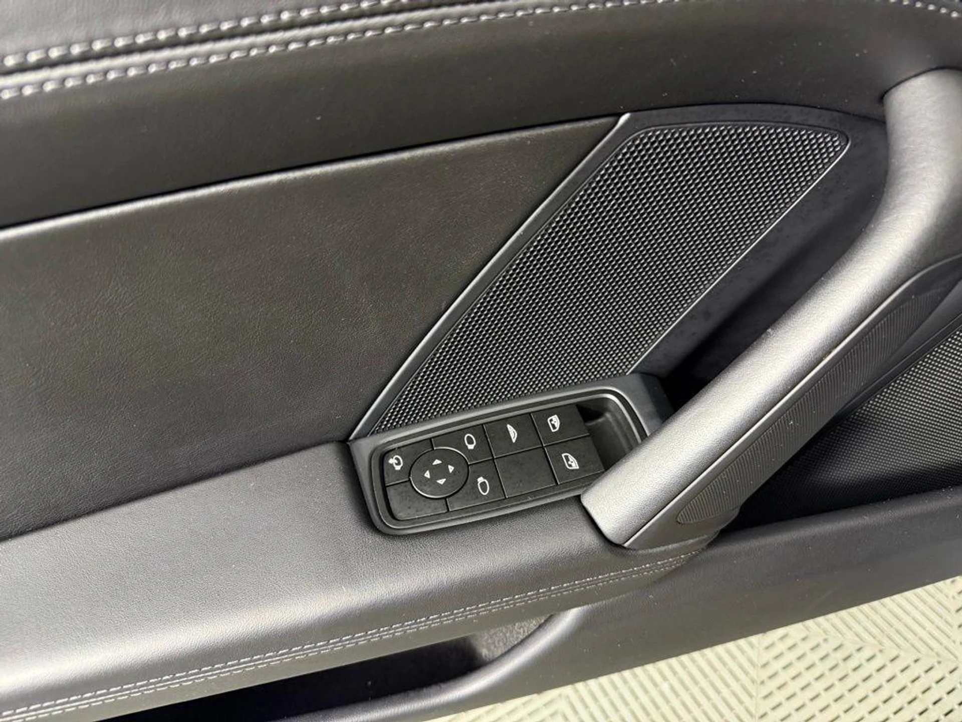 mph020_3273913008_Ulz6_Pqxdx_FE_Yw_AI_COC_Wh_YJ_4i_U_e21c246d19