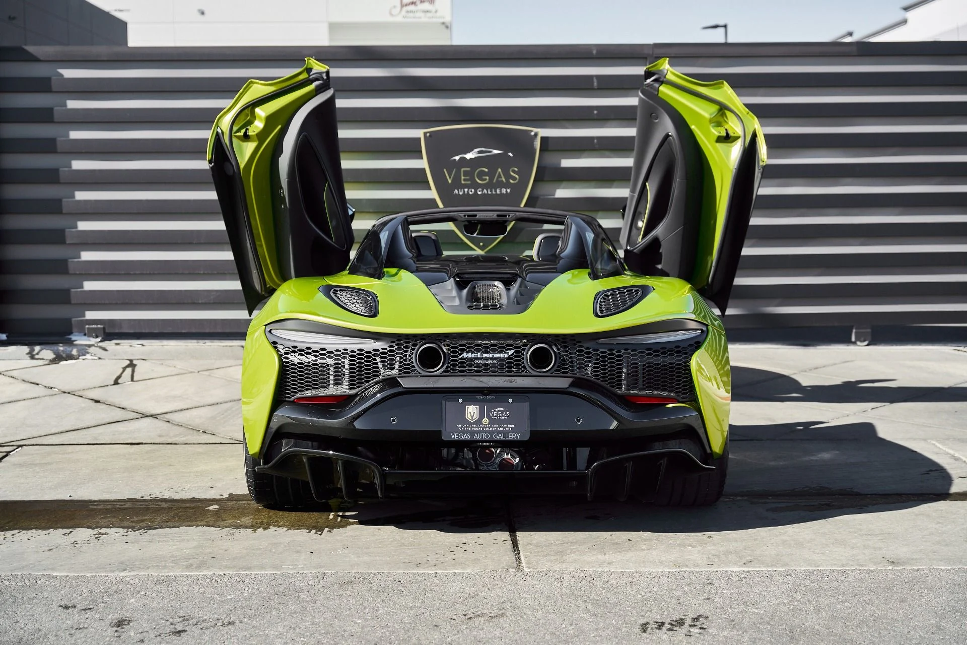 mph020_3275023057_Used_2025_Mc_Laren_Artura_Tech_Lux_1769825835_c1f2de217a