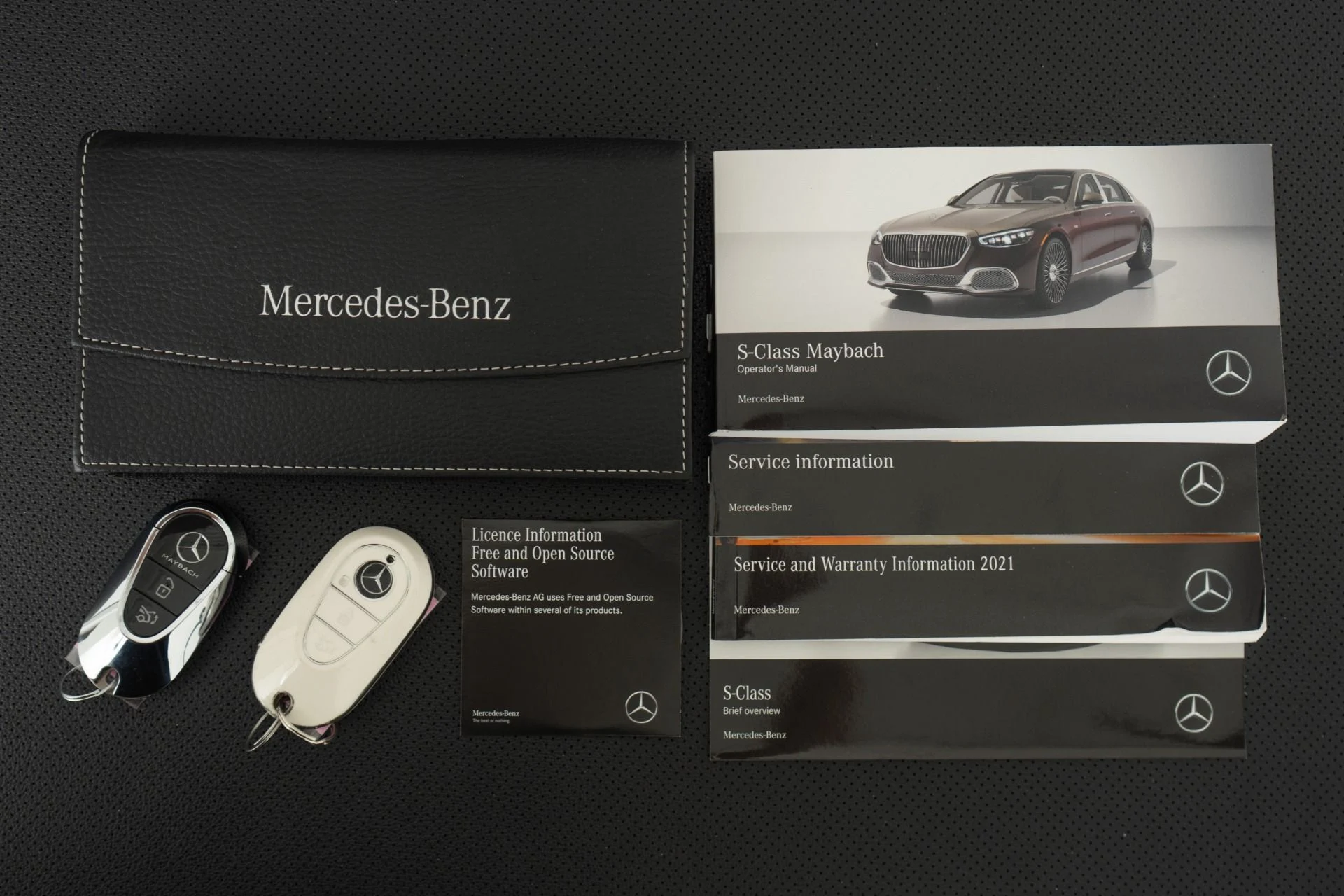 mph020_3289367213_Used_2021_Mercedes_Benz_Maybach_S_580_4_MATIC_Factory_Two_Tone_paint_Executive_Rear_Seat_Package_Bottle_Chiller_1776288092_93fe8d5005