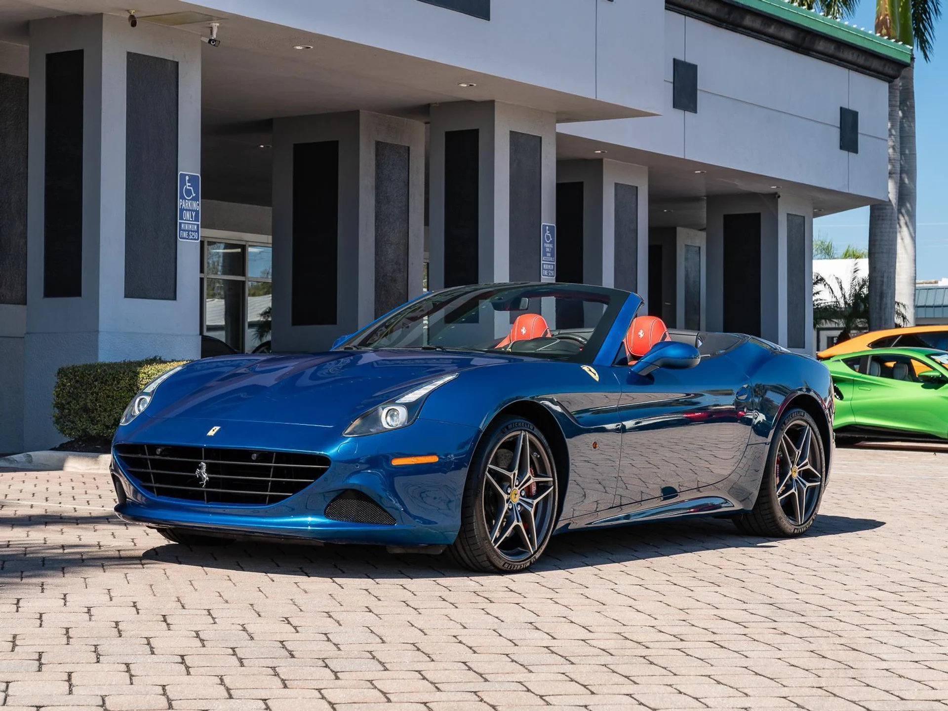 mph020_3289464723_Used_2016_Ferrari_California_T_1770806112_3971dcf7f4