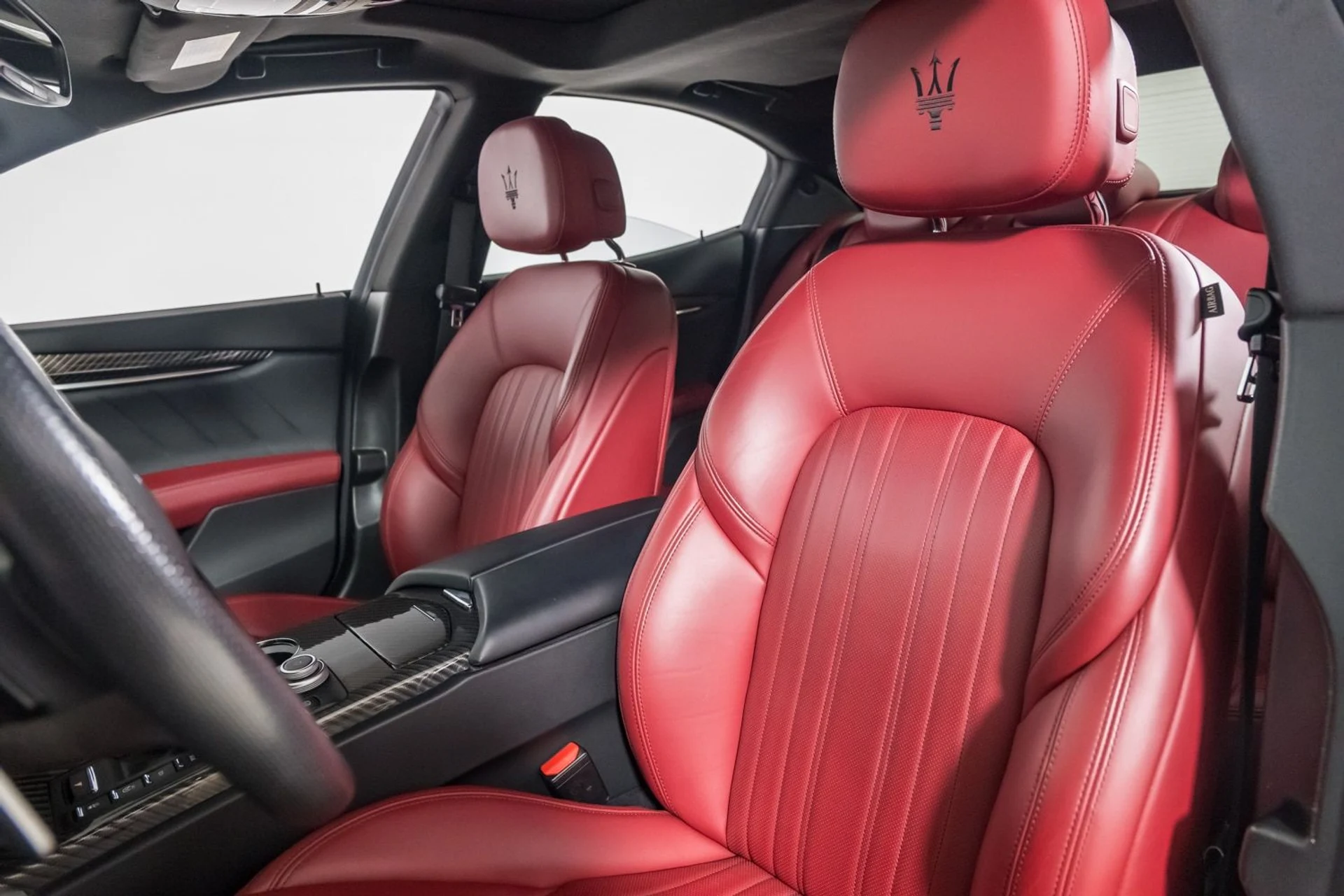 mph020_329213826_b8c5817e3e95466db20f4136760bb1cb_166147e165