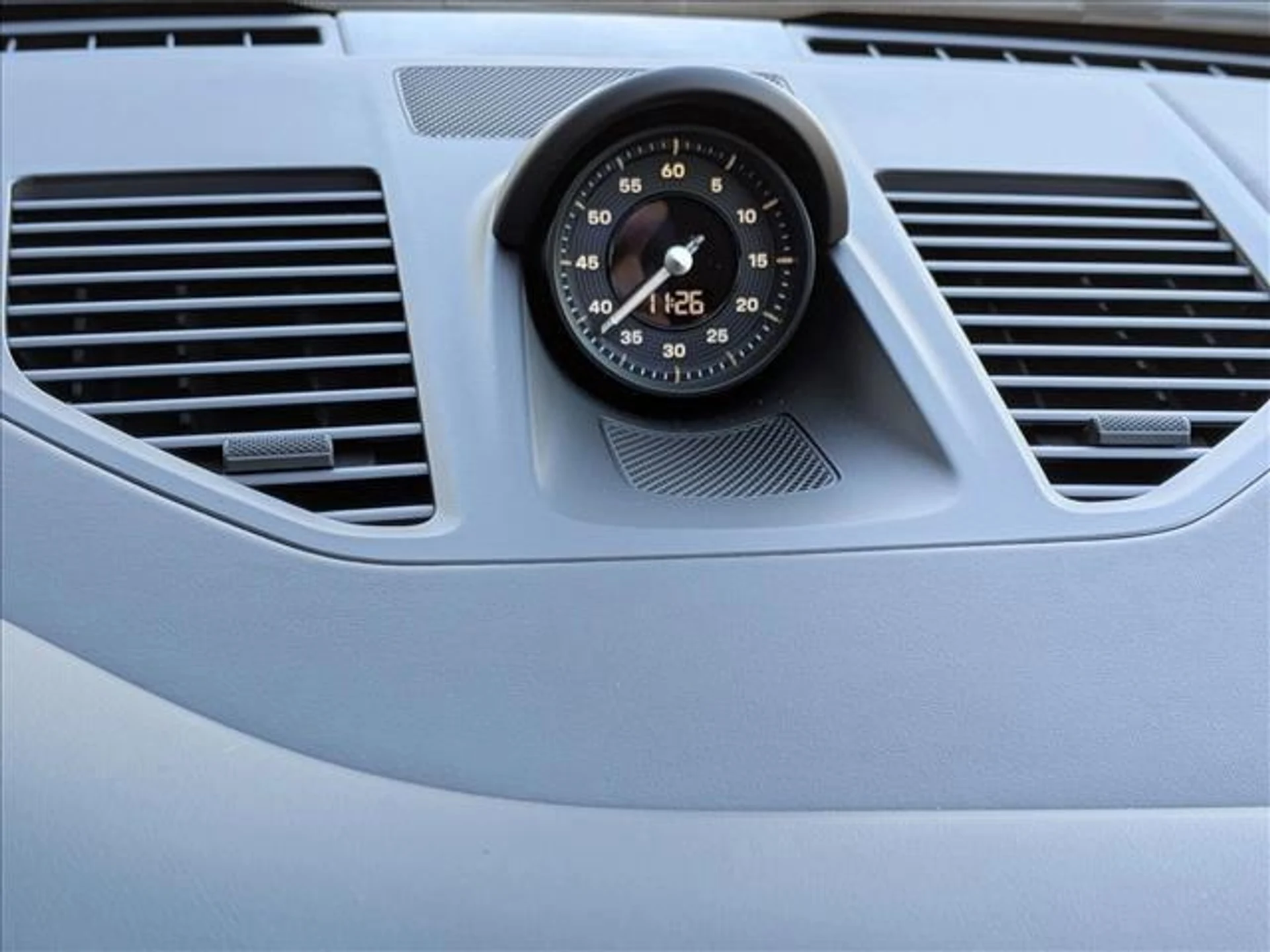 mph020_3294598405_0z_Bplcgnoa_K_Rodim_Bk_Ejq_OCA_61_Q_35751a71c7