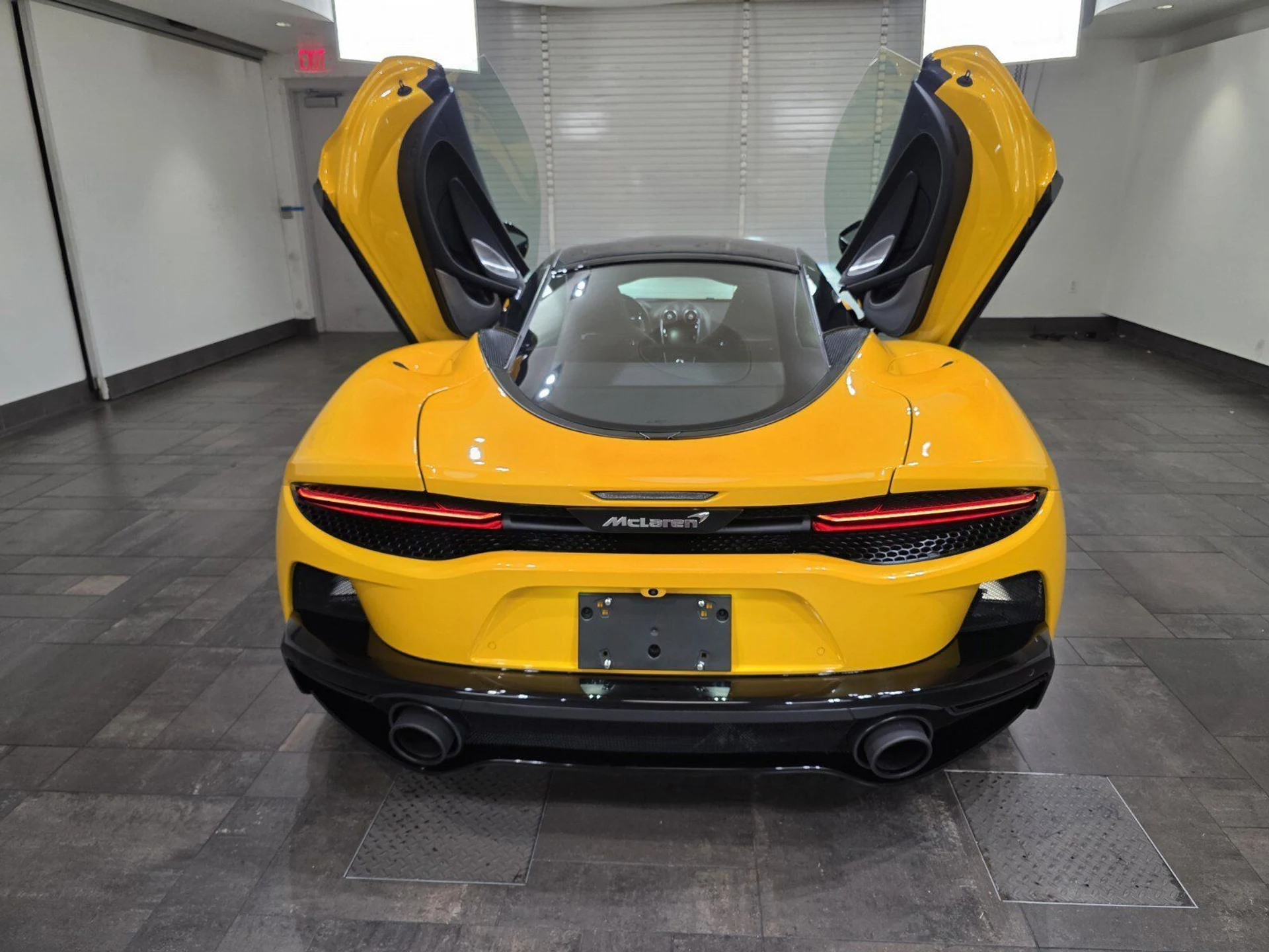 mph020_3298051132_cc2035d4a0dff8651aeb4dcef5641677_4f52767e86