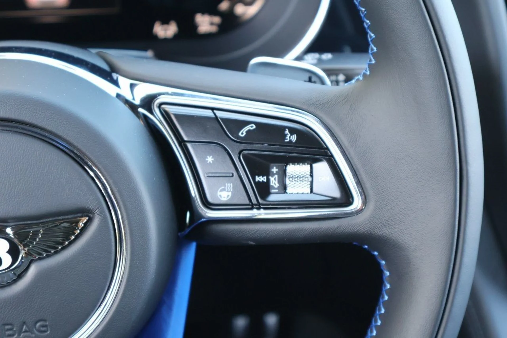 mph020_3306179749_21_820f06f8ac