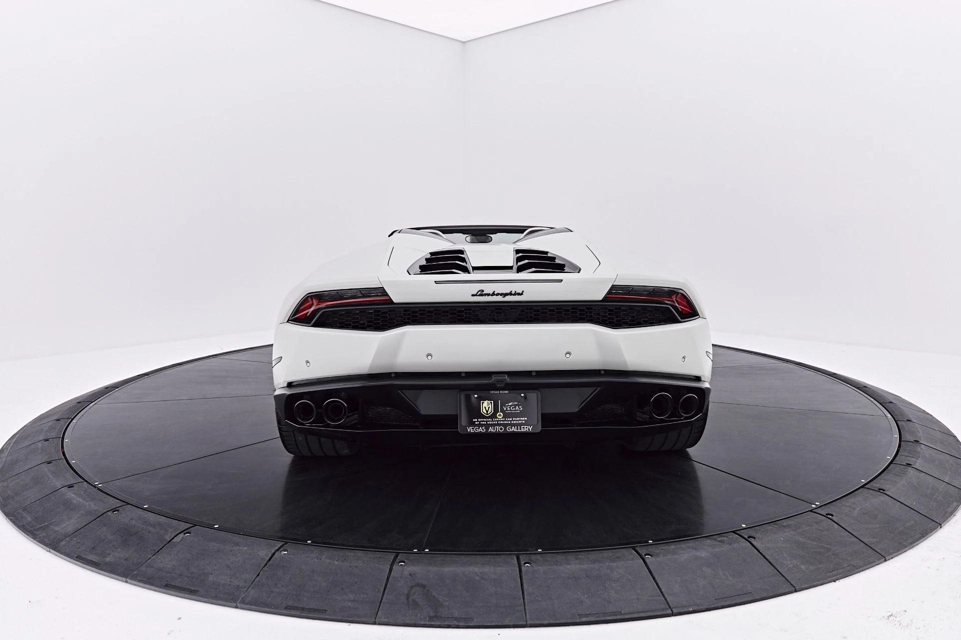mph020_3306565020_Used_2017_Lamborghini_Huracan_1786741683_ceeba4b150