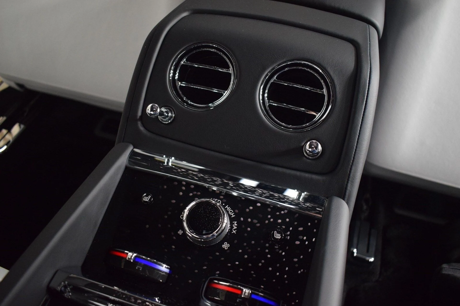 mph020_3310282352_6795d1d9baa0f4b4e42310f7ee33e9f2x_ef2b9bf29c