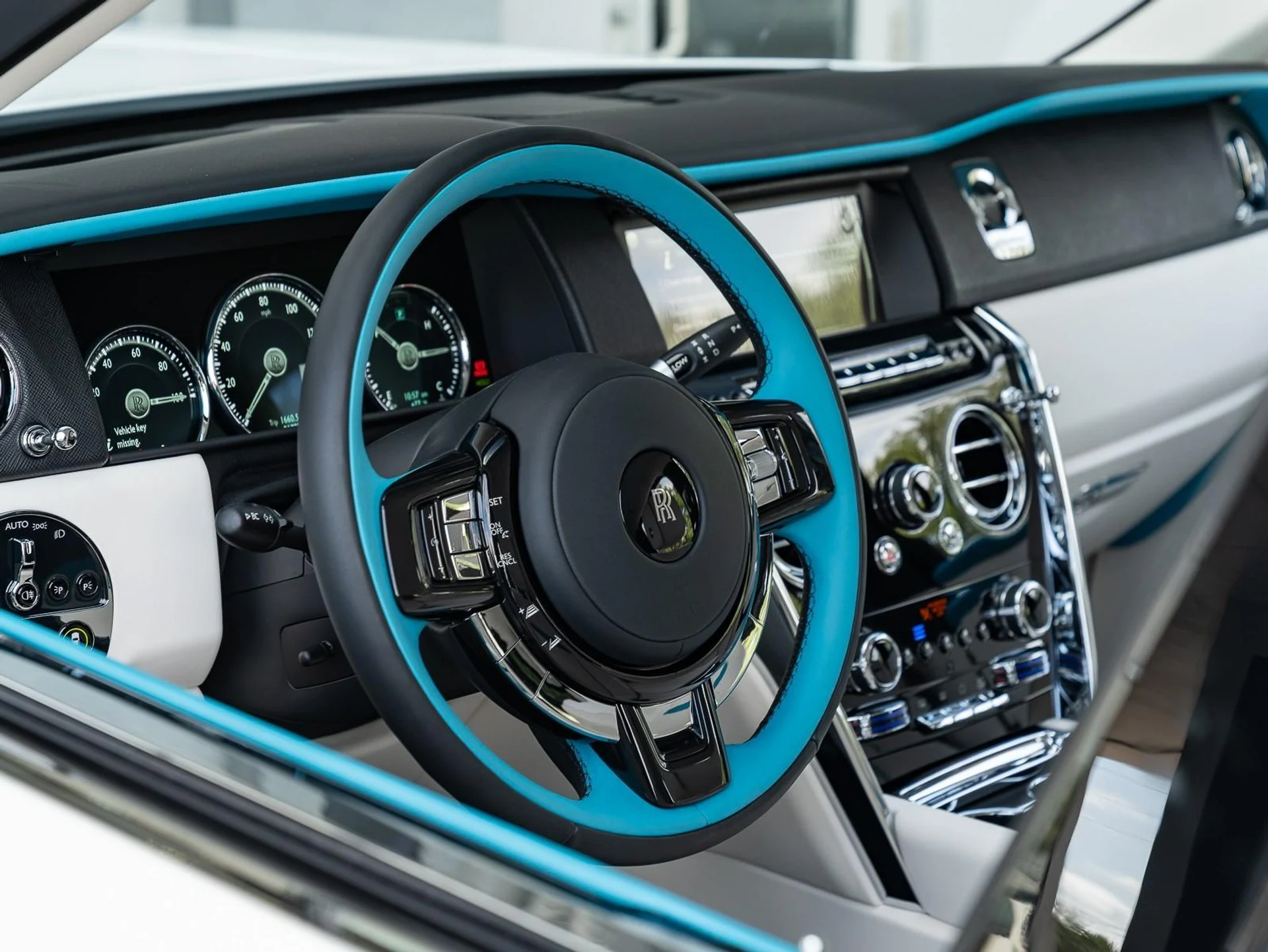 mph020_3312795150_Used_2023_Rolls_Royce_Cullinan_1761685672_a15e7bd3dc