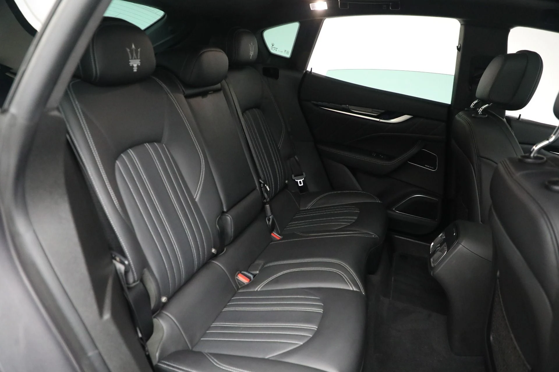 mph020_3313618936_Used_2022_Maserati_Levante_Modena_165944b5c2