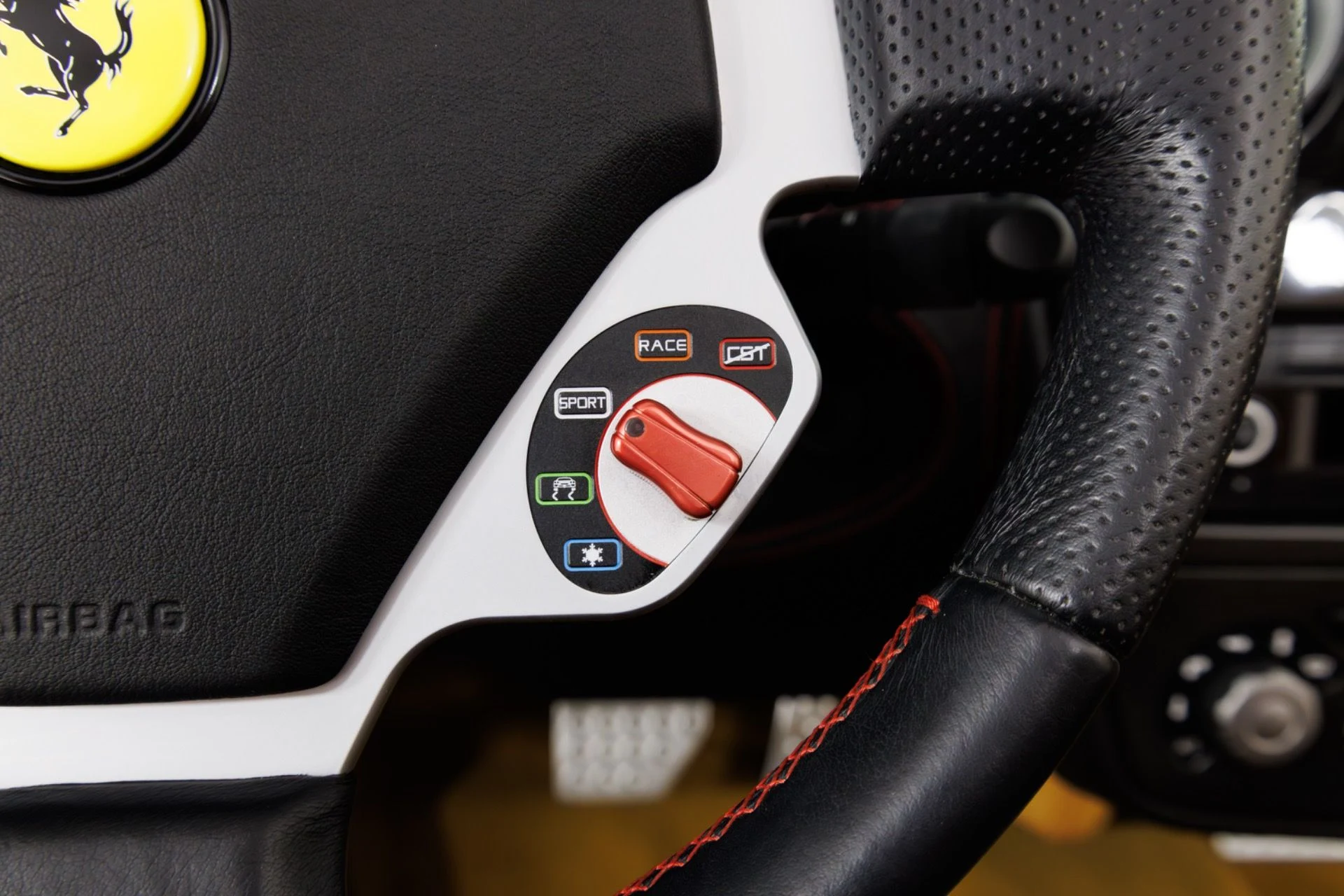 mph020_3314421086_Used_2007_Ferrari_F430_Spider_1775860925_fdd96b74fe