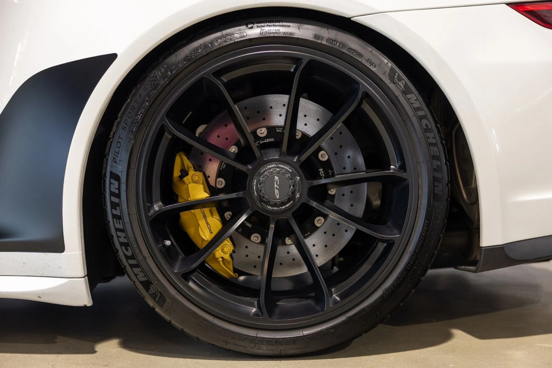 mph020_331467451_DQ_9fff1cf0f4