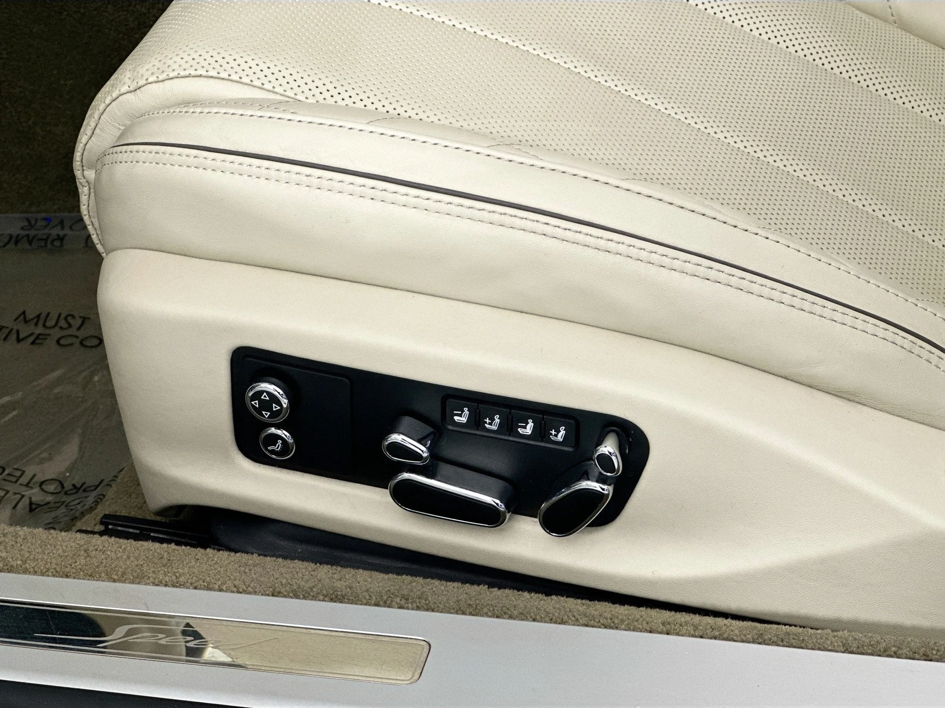 mph020_3316277522_21_cb40cfc4ab