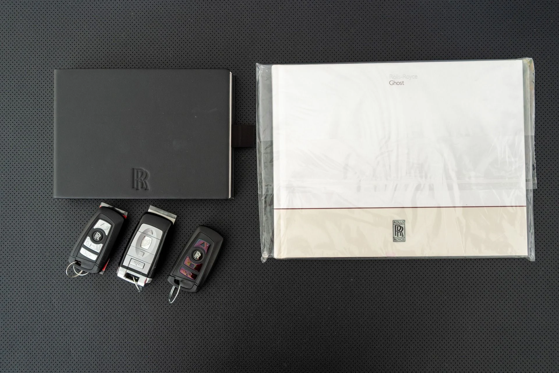 mph020_3318997432_Used_2010_Rolls_Royce_Ghost_1777319383_a40a82b1b8