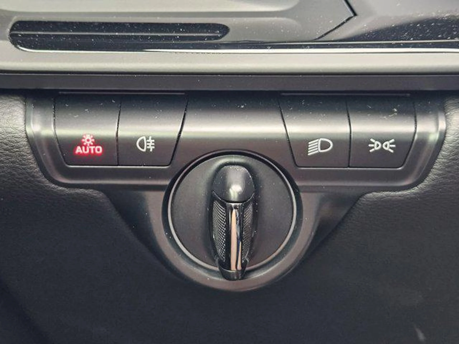 mph020_332758055_i_Cz2_Fr_Z_Sez_GKK_7p_rc_B2n_S27n0_70e9cd265c