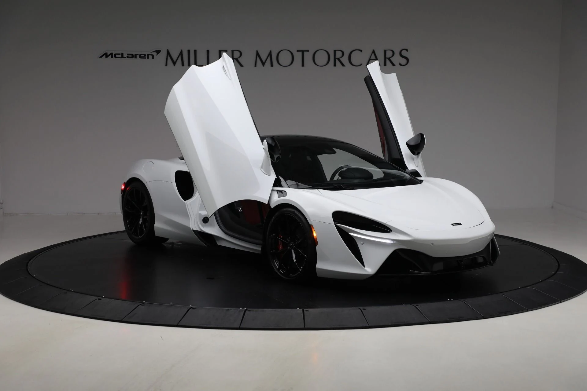 mph020_3335271680_Used_2023_Mc_Laren_Artura_Tech_Lux_e0d3ce2f42
