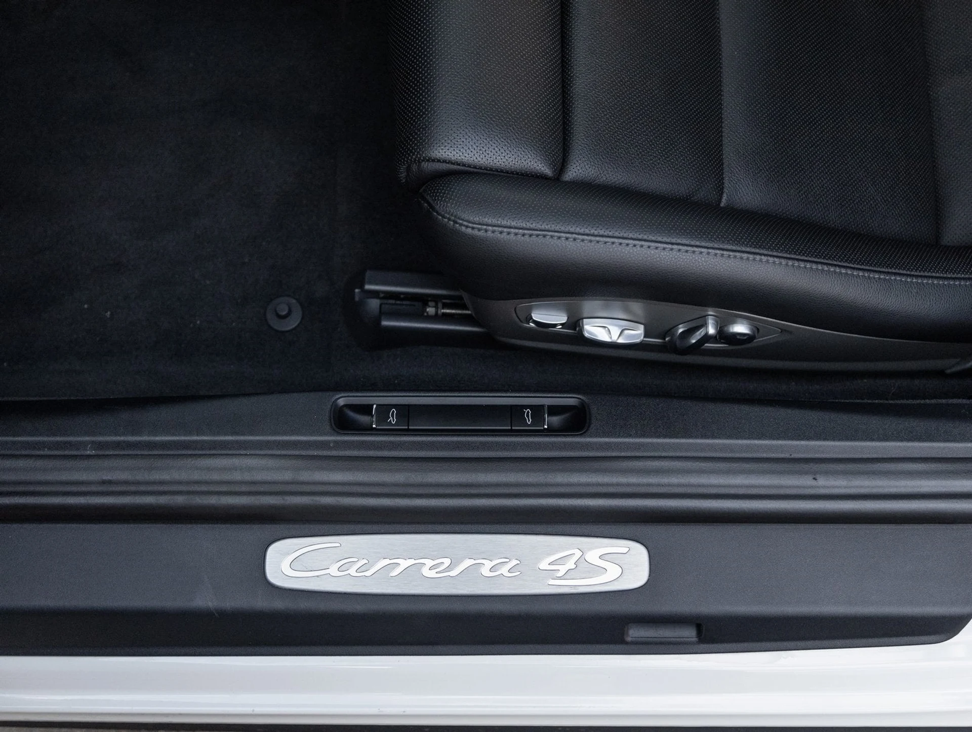 mph020_3335739283_21_f254d006bd