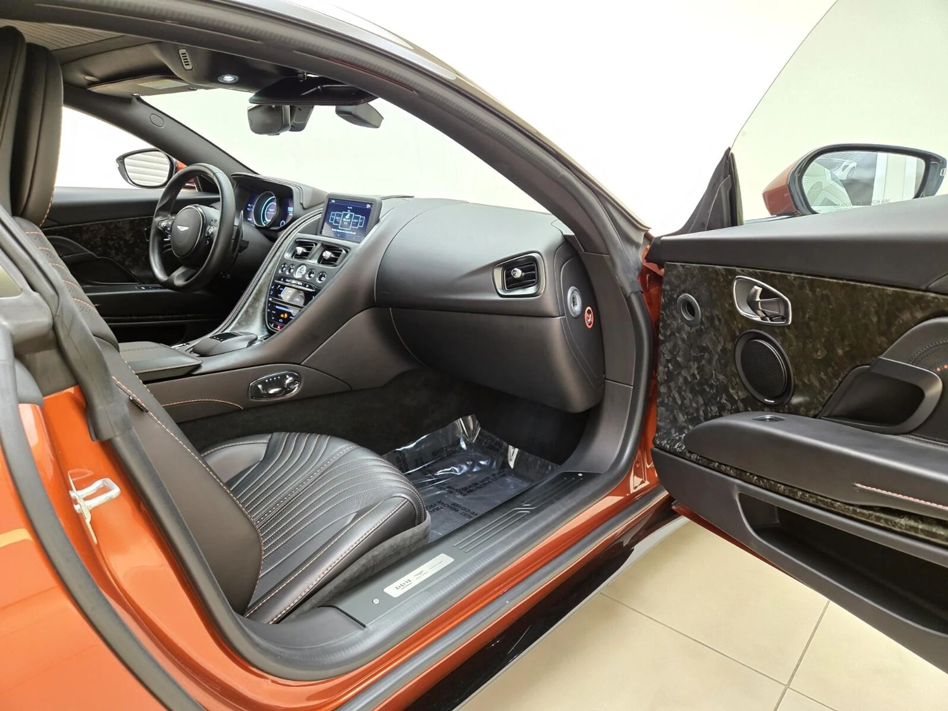 mph020_3336319409_Used_2017_Aston_Martin_DB_11_Launch_Edition_1765003834_cb7b33a0b3