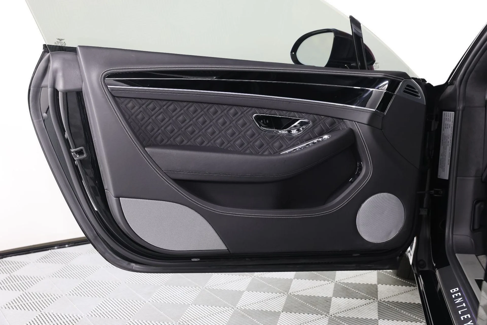 mph020_3340336433_793d9e32446defe566542e3eaa834df5_4426fa734b