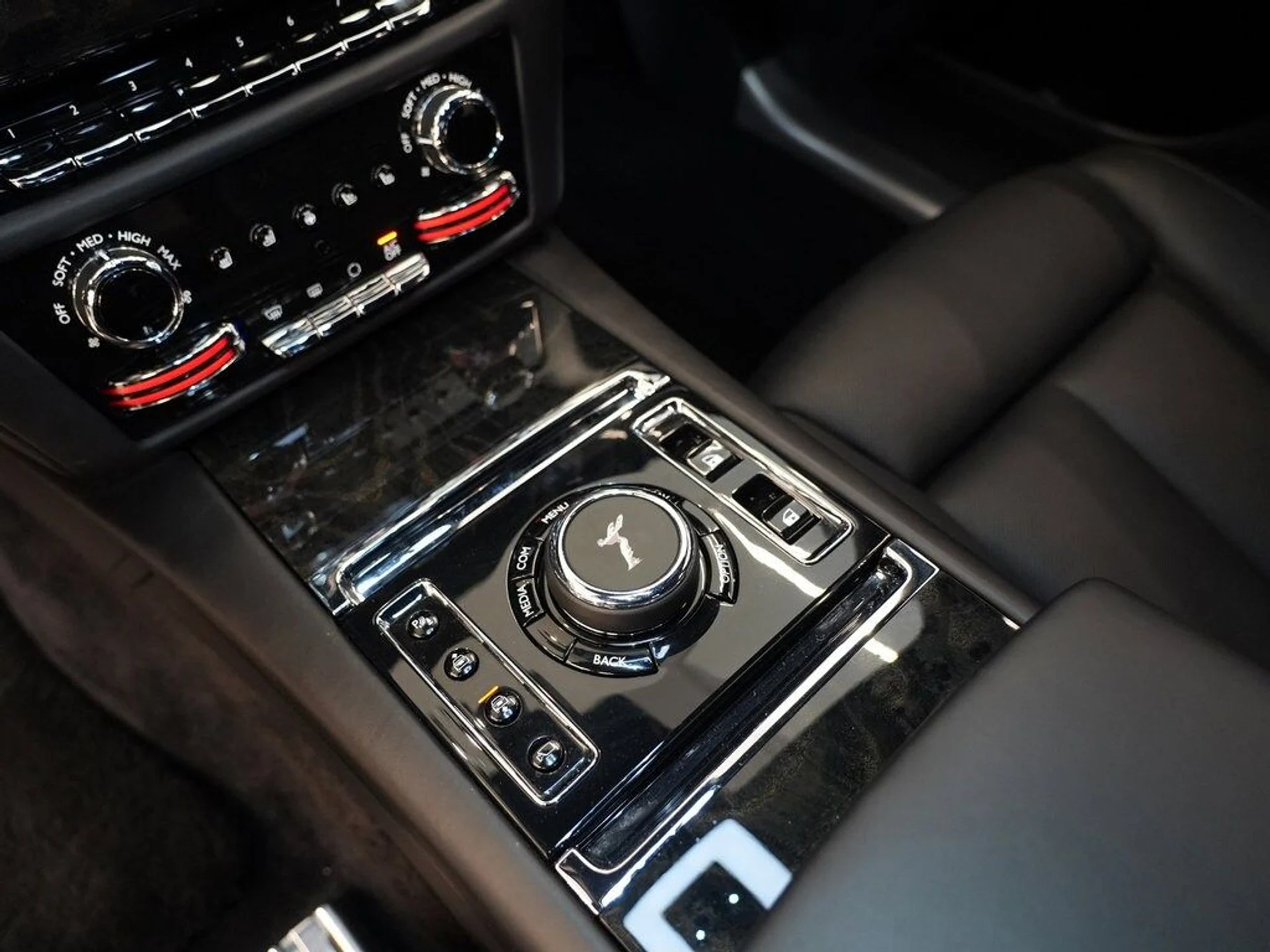 mph020_3342946554_e5658c7adb275e6ba24343a435cde10ex_8216bef756