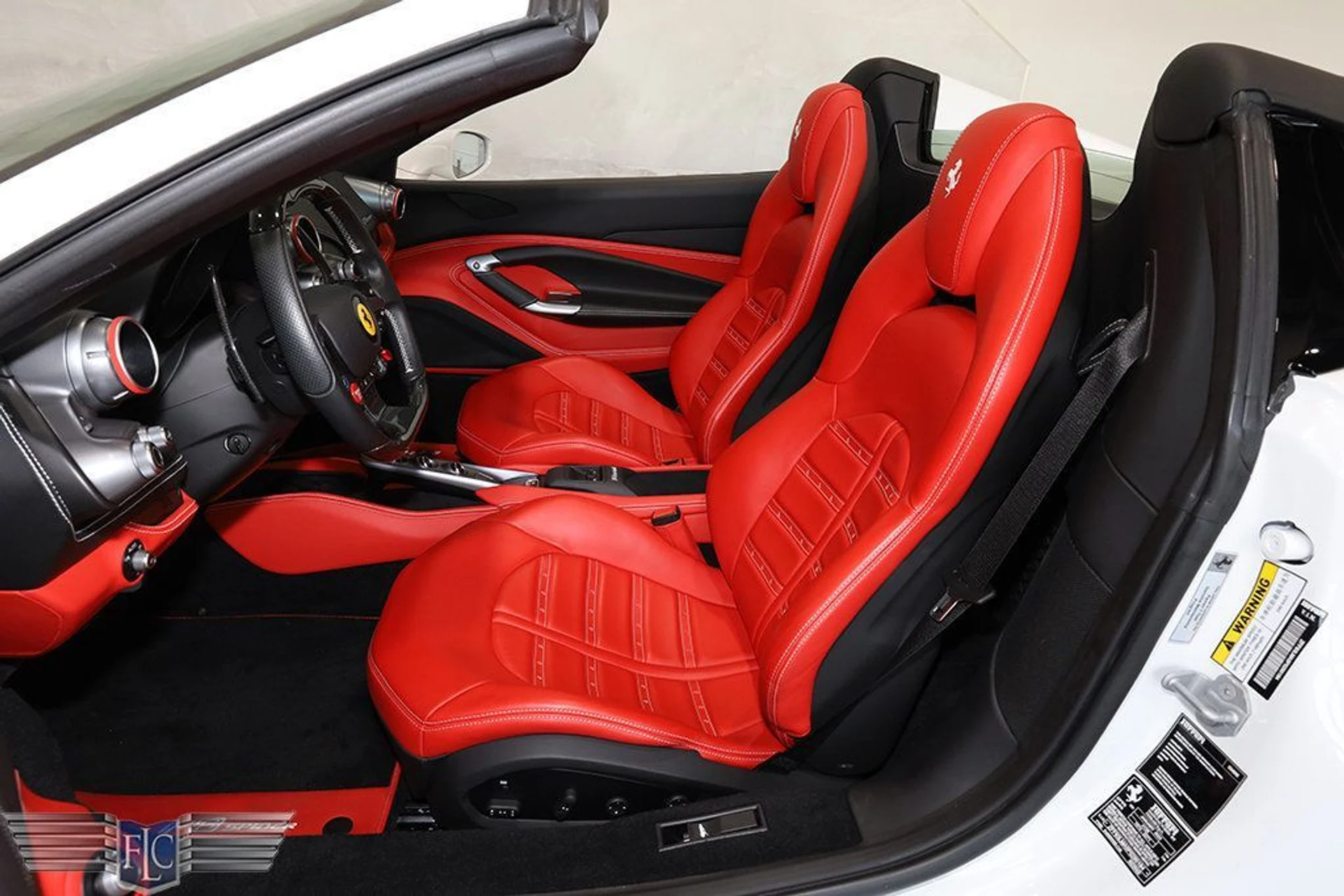 mph020_3352047481_used_2023_ferrari_f8_spider_convertible_9689_22910555_21_1024_3555e59aff