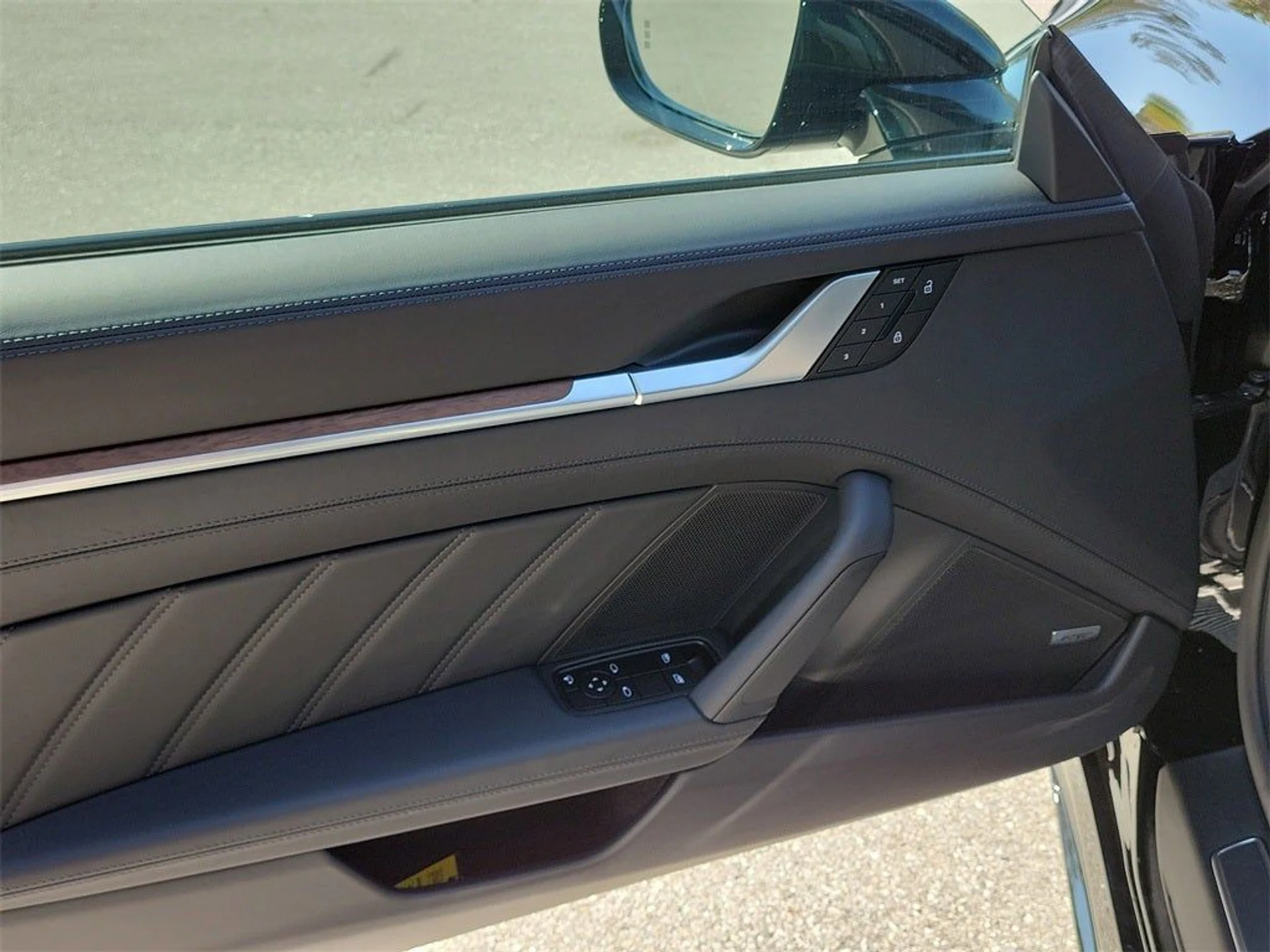 mph020_3359712397_21_05d6240024