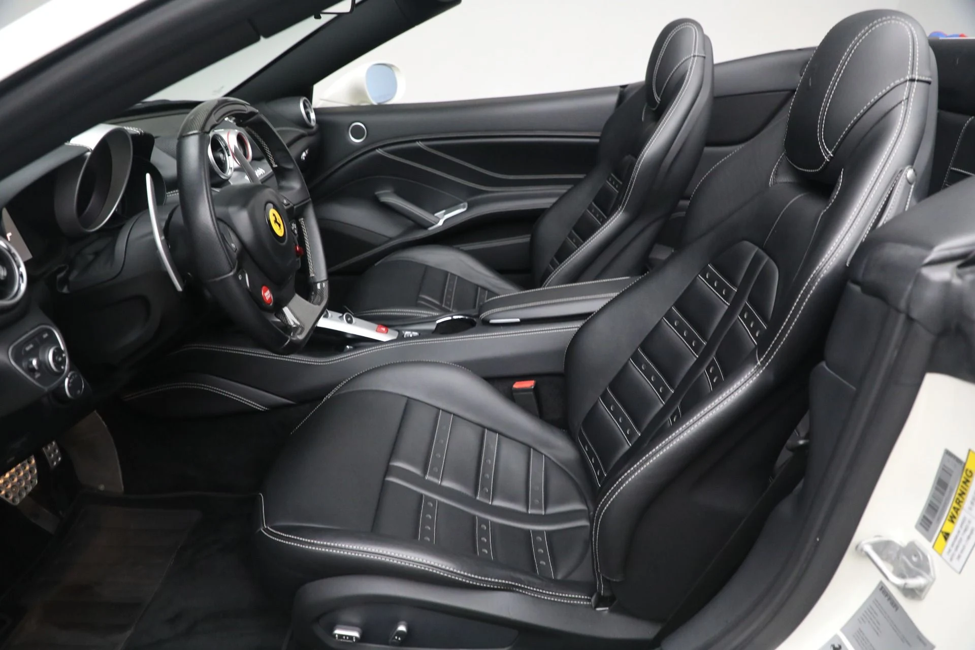 mph020_3360303390_Used_2017_Ferrari_California_T_5dac02a735
