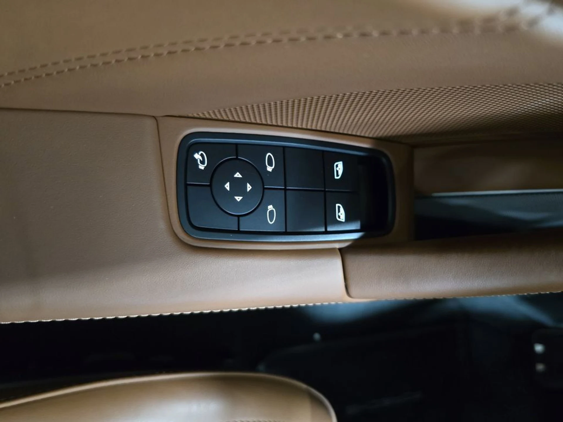 mph020_33655131_02d305b04c732c1ab30b40463ba52897_a950360cee