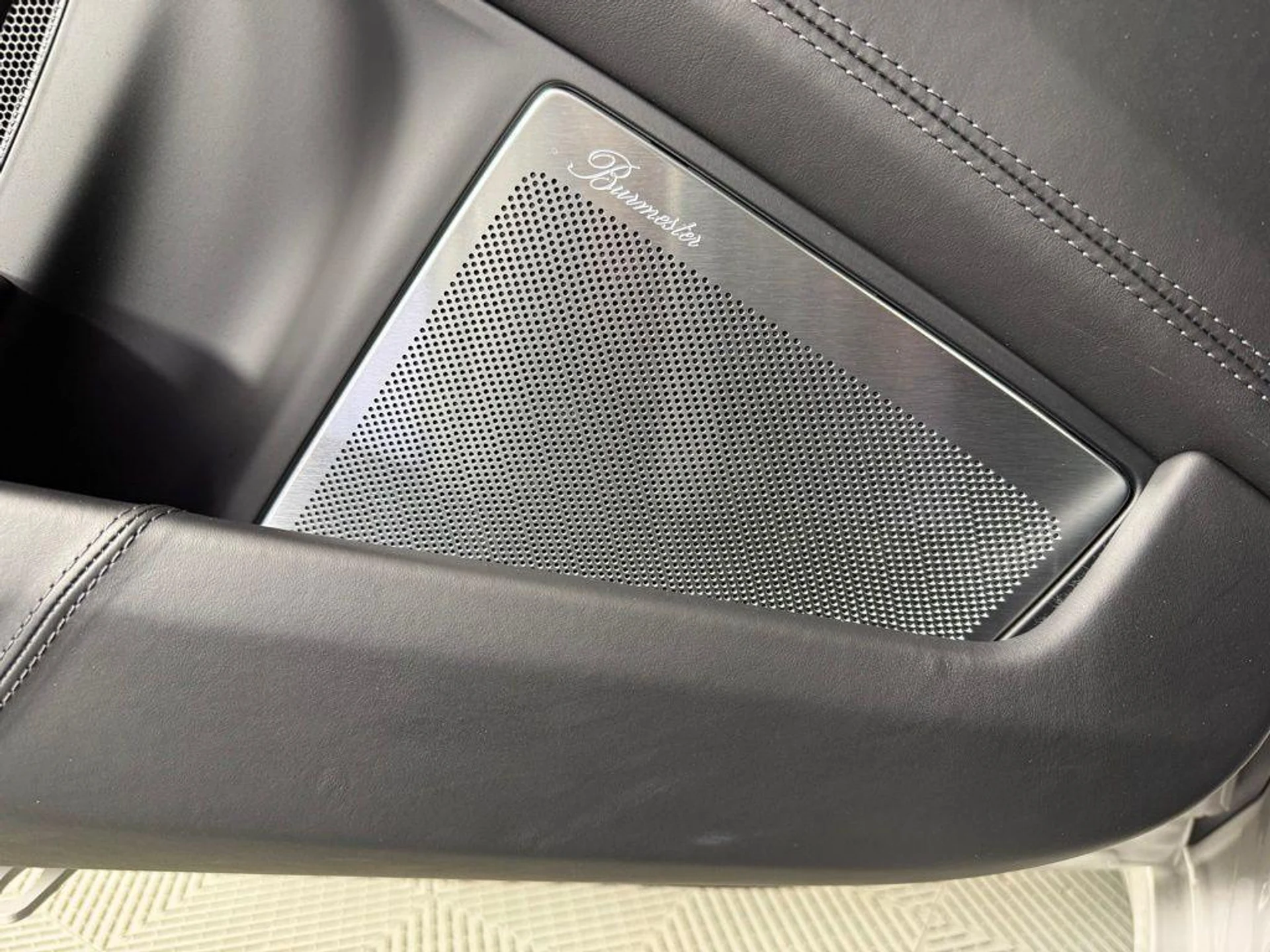 mph020_3366155380_l_JTG_9bvpxa_r_Ju_H_Ppt_RJX_5_OL_Fi0_9f7ce39d4a