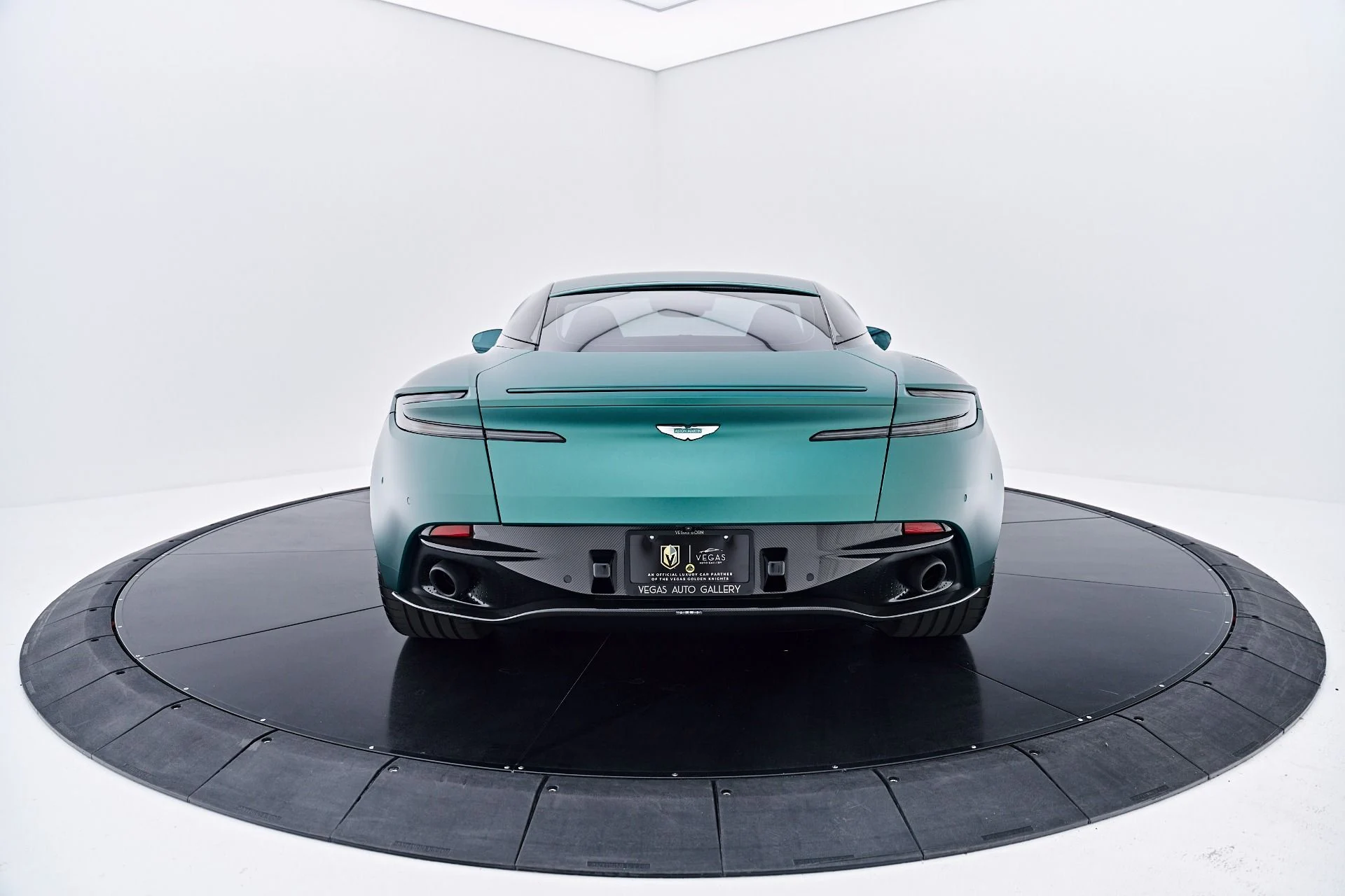 mph020_3366180645_Used_2024_Aston_Martin_DB_12_1784769370_eda3d84f65