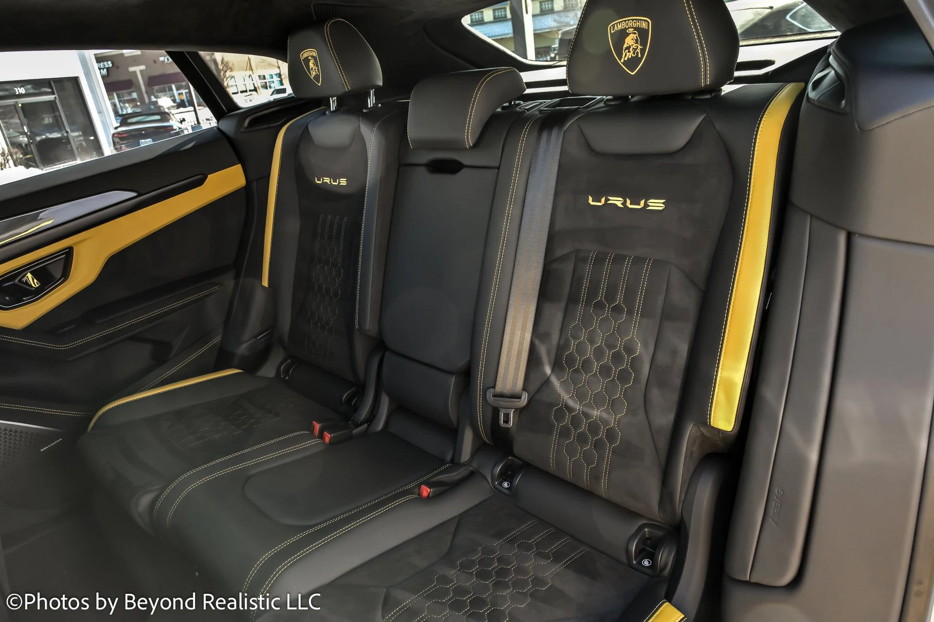 mph020_3369599932_Used_2024_Lamborghini_Urus_S_1769420564_9a0a0d089a