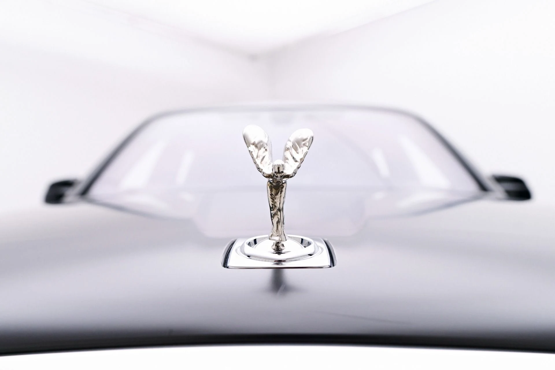 mph020_3374638604_Used_2023_Rolls_Royce_Cullinan_Base_1756252121_0171400c02