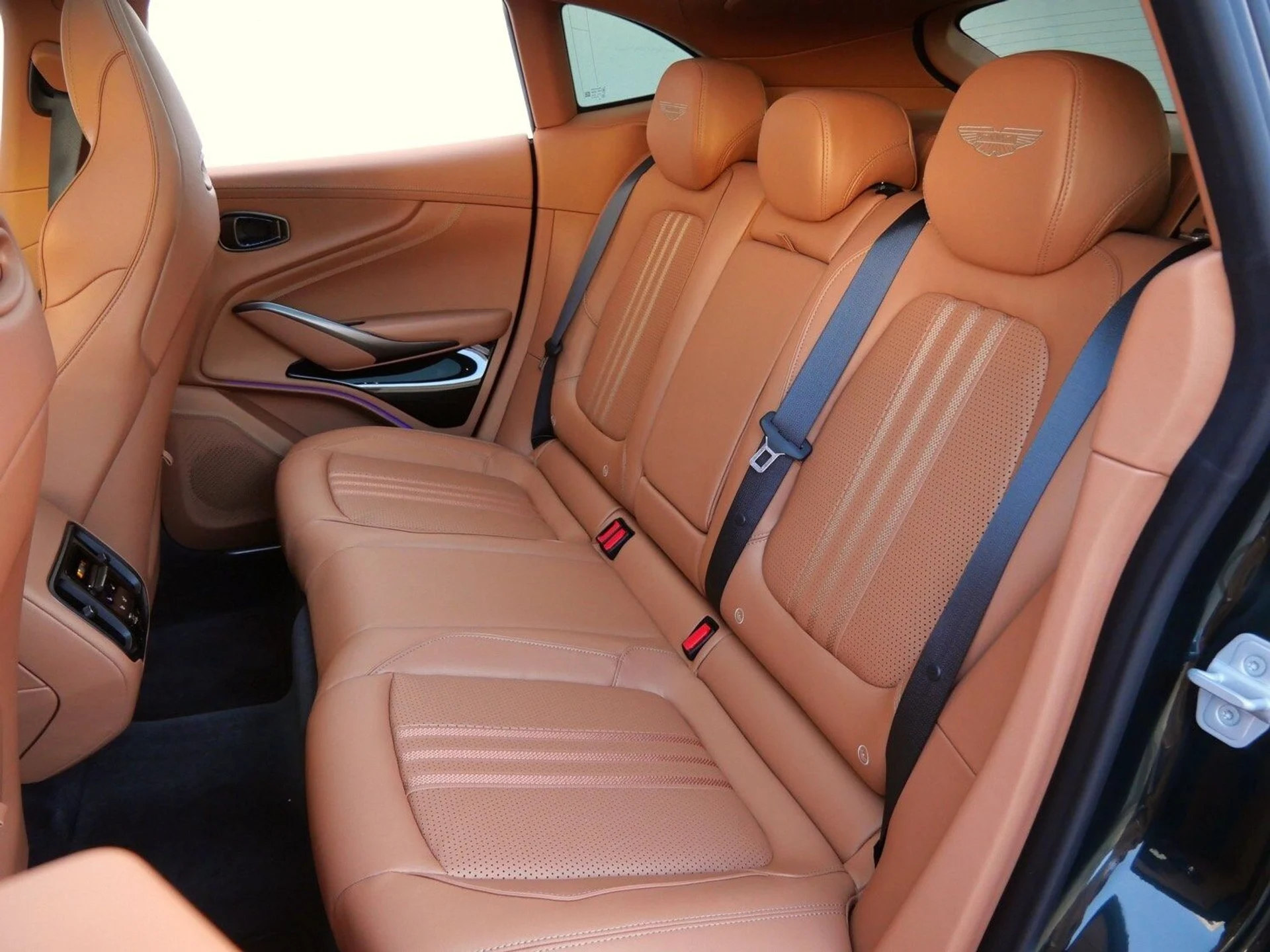 mph020_3377039200_1d7c58c72d5cce83ca2e57fe68787319x_22d9ac959e